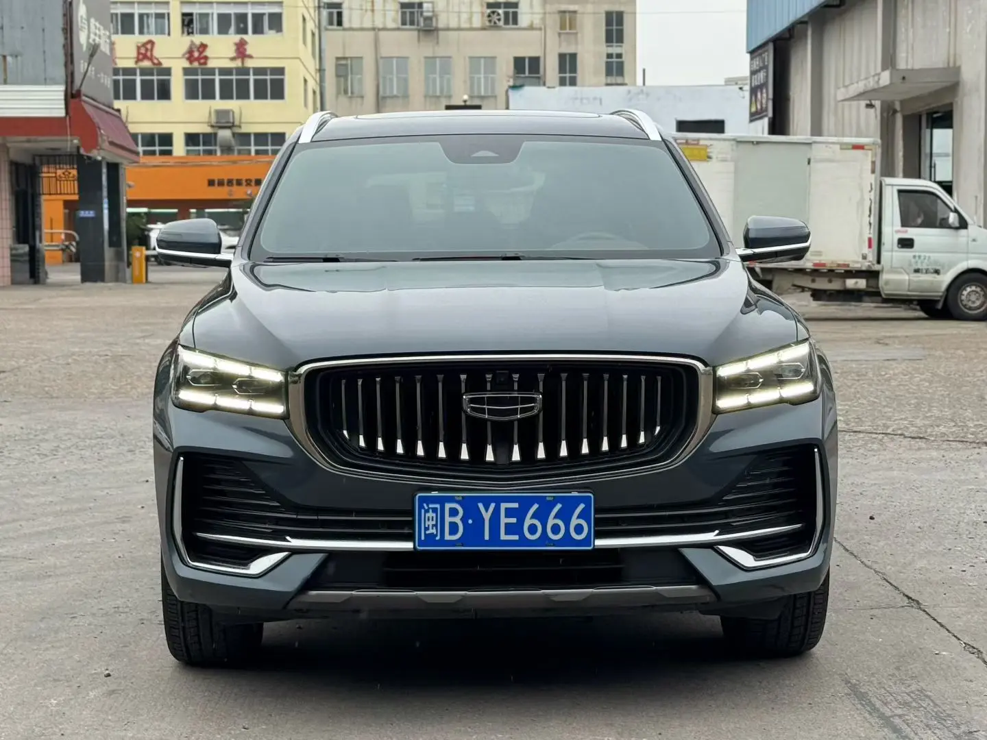 Geely Monjaro (Xingyue L)  из Китая