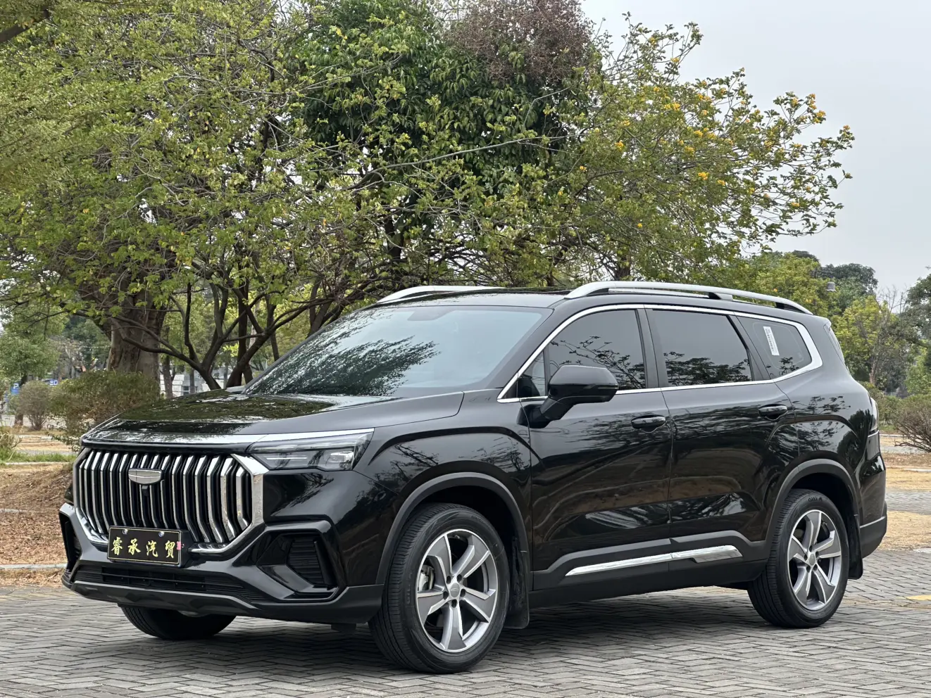 Geely Haoyue L  из Китая