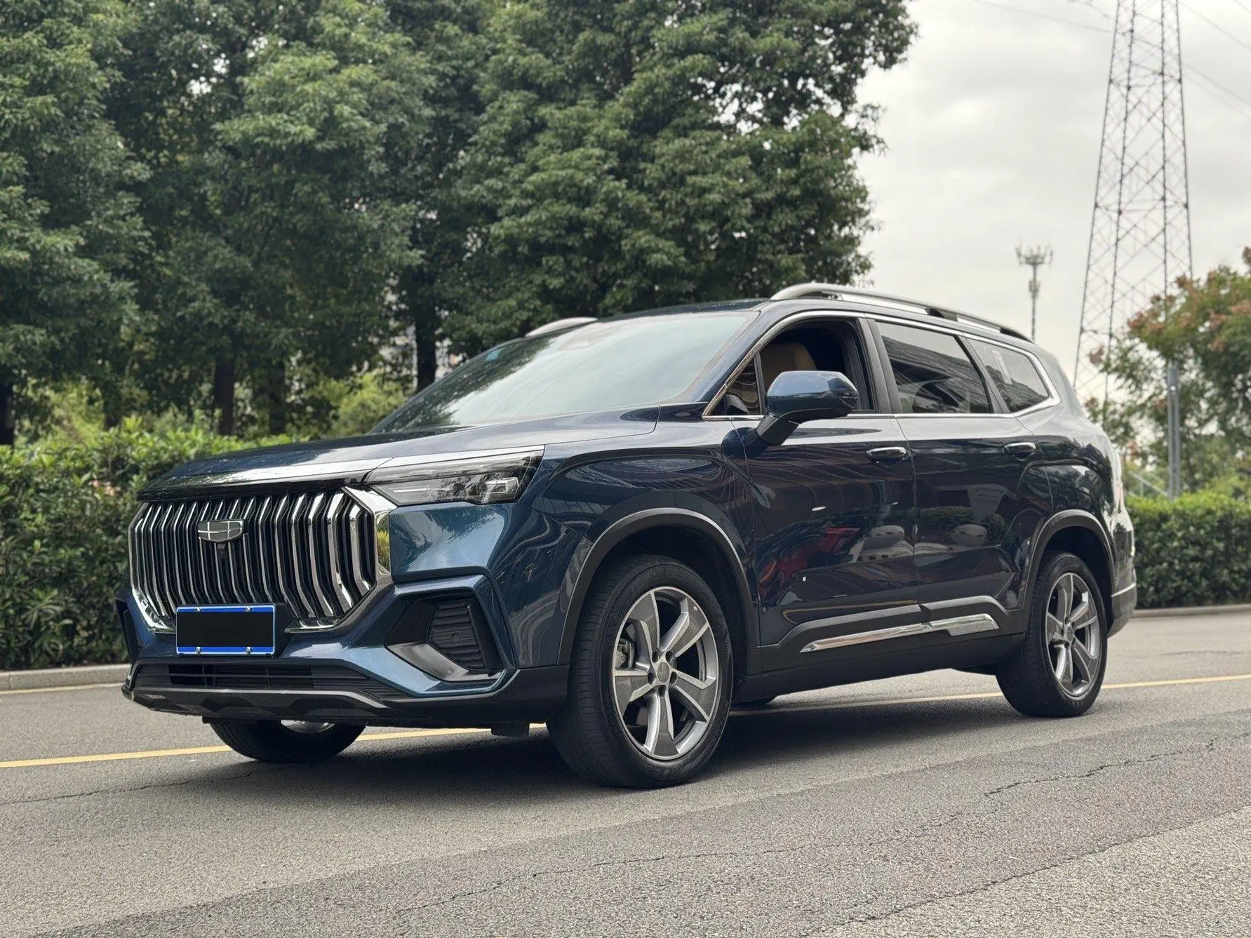 Geely Haoyue L  из Китая