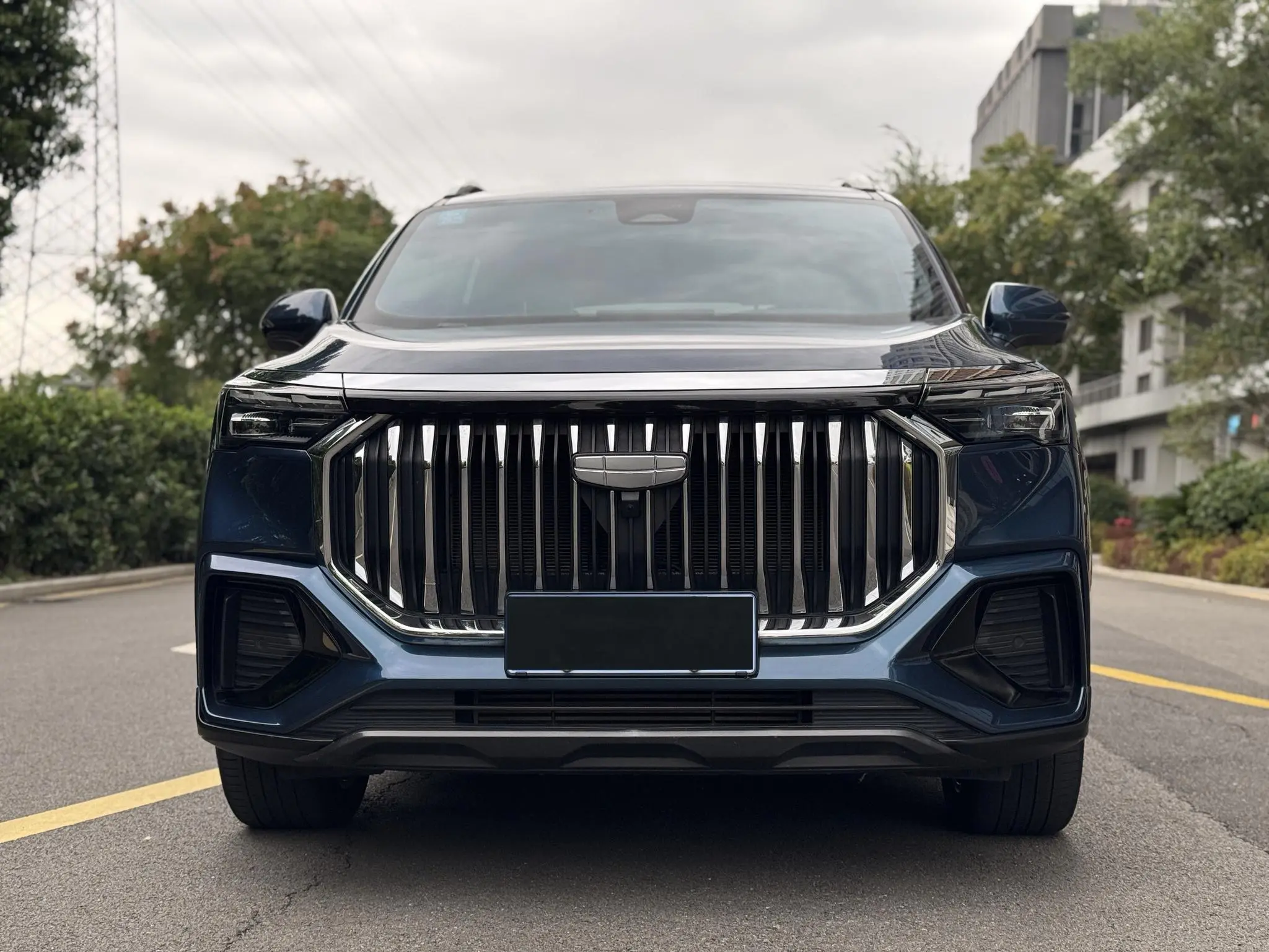 Geely Haoyue L  из Китая