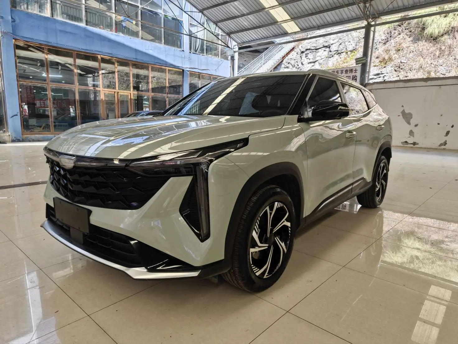 Geely Atlas (Boyue)  из Китая