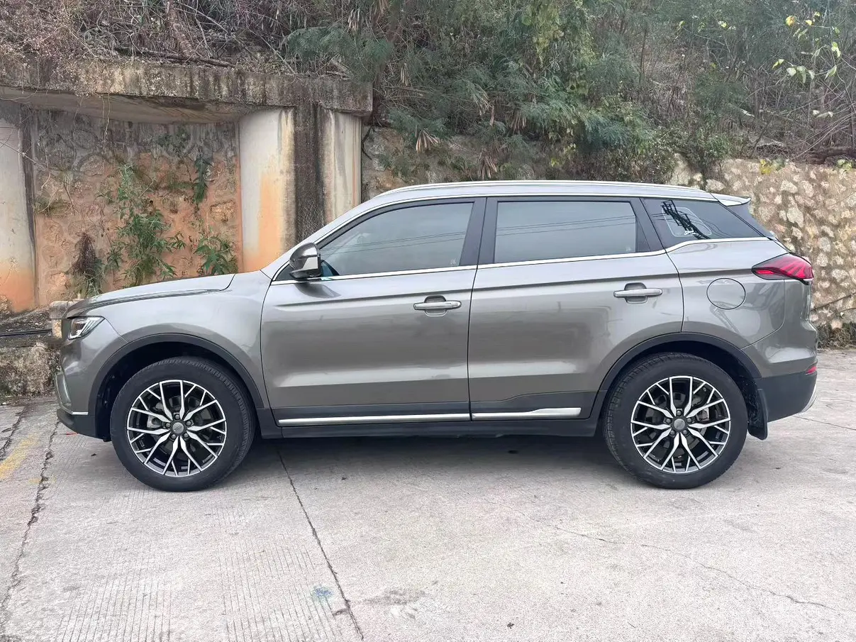 Geely Atlas (Boyue)  из Китая