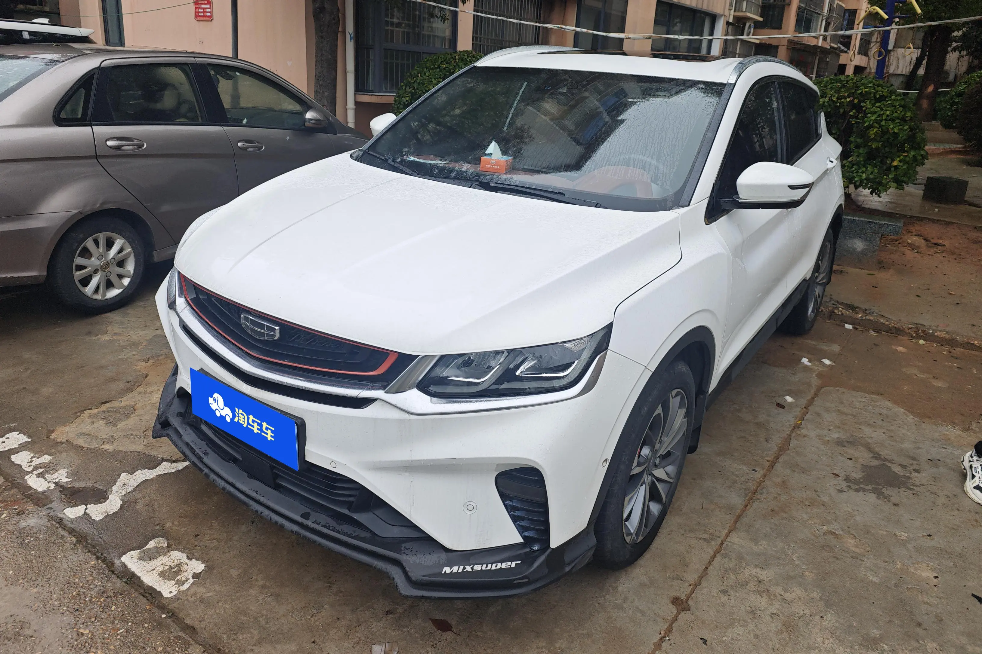 Geely Coolray SX11 (Binyue)  из Китая