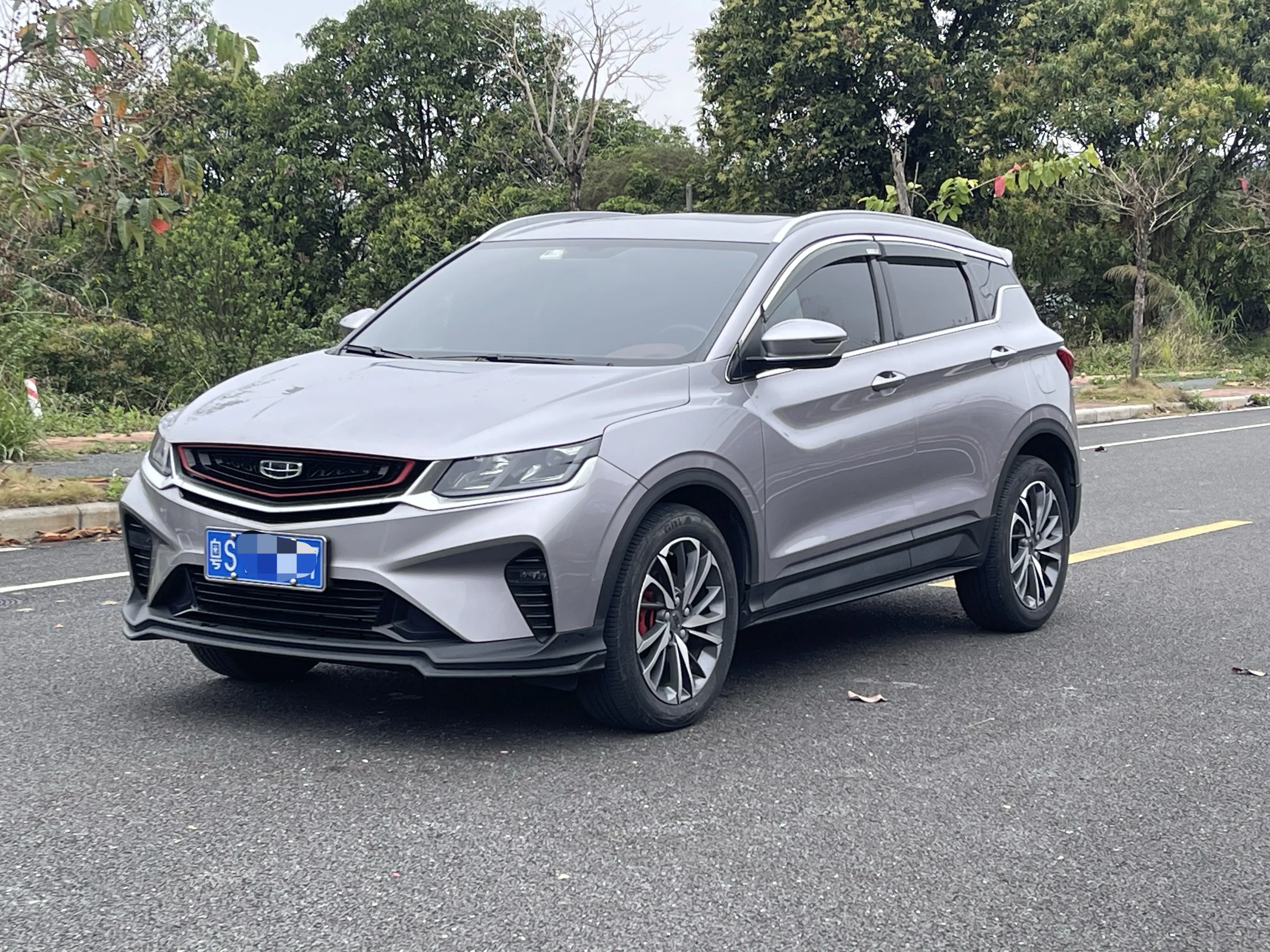 Geely Coolray SX11 (Binyue)  из Китая