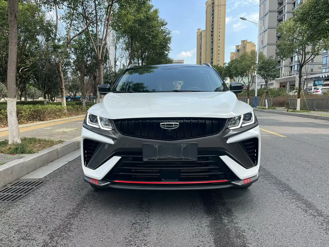 Geely Coolray SX11 (Binyue)  из Китая