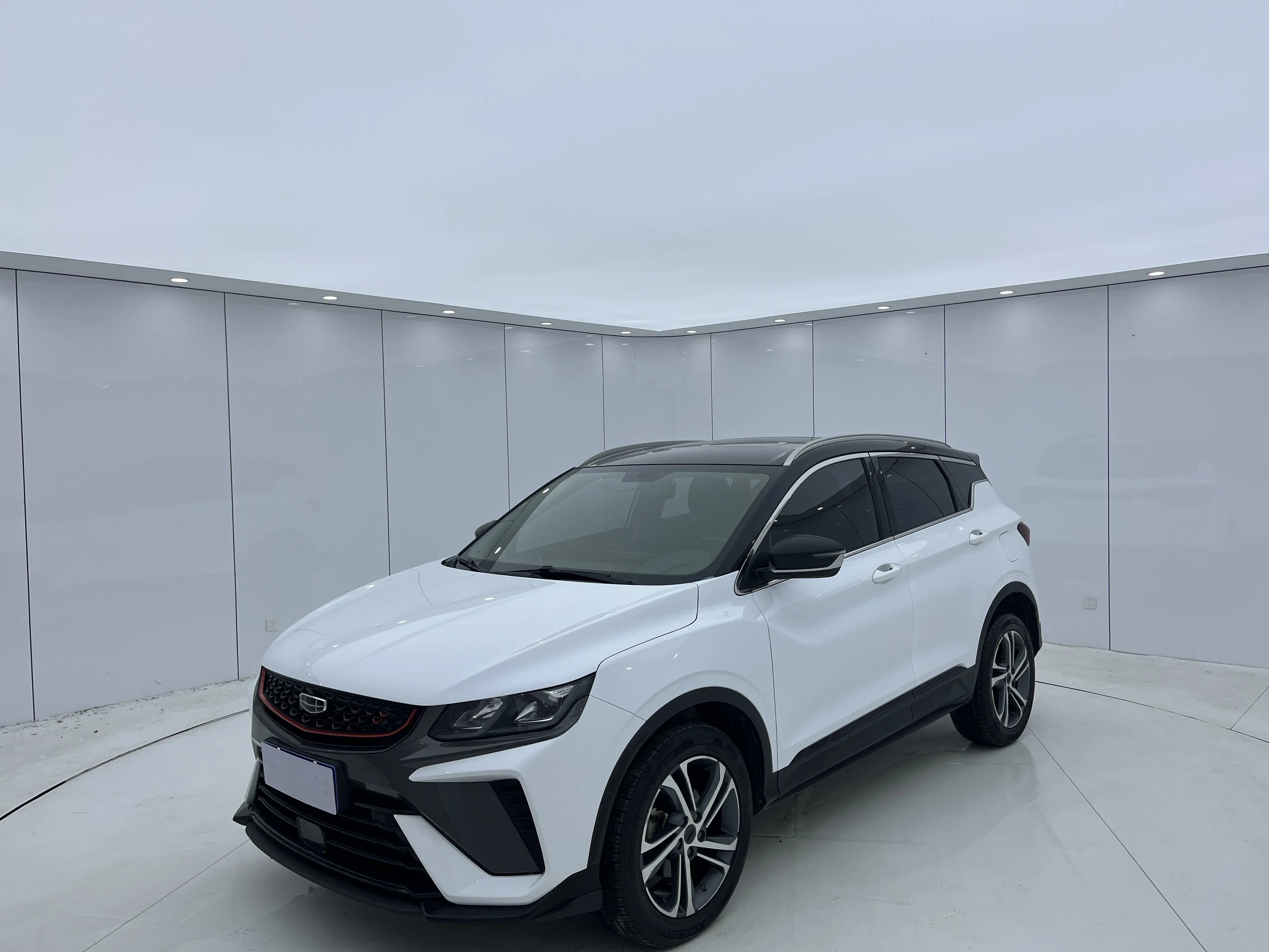 Geely Coolray SX11 (Binyue)  из Китая