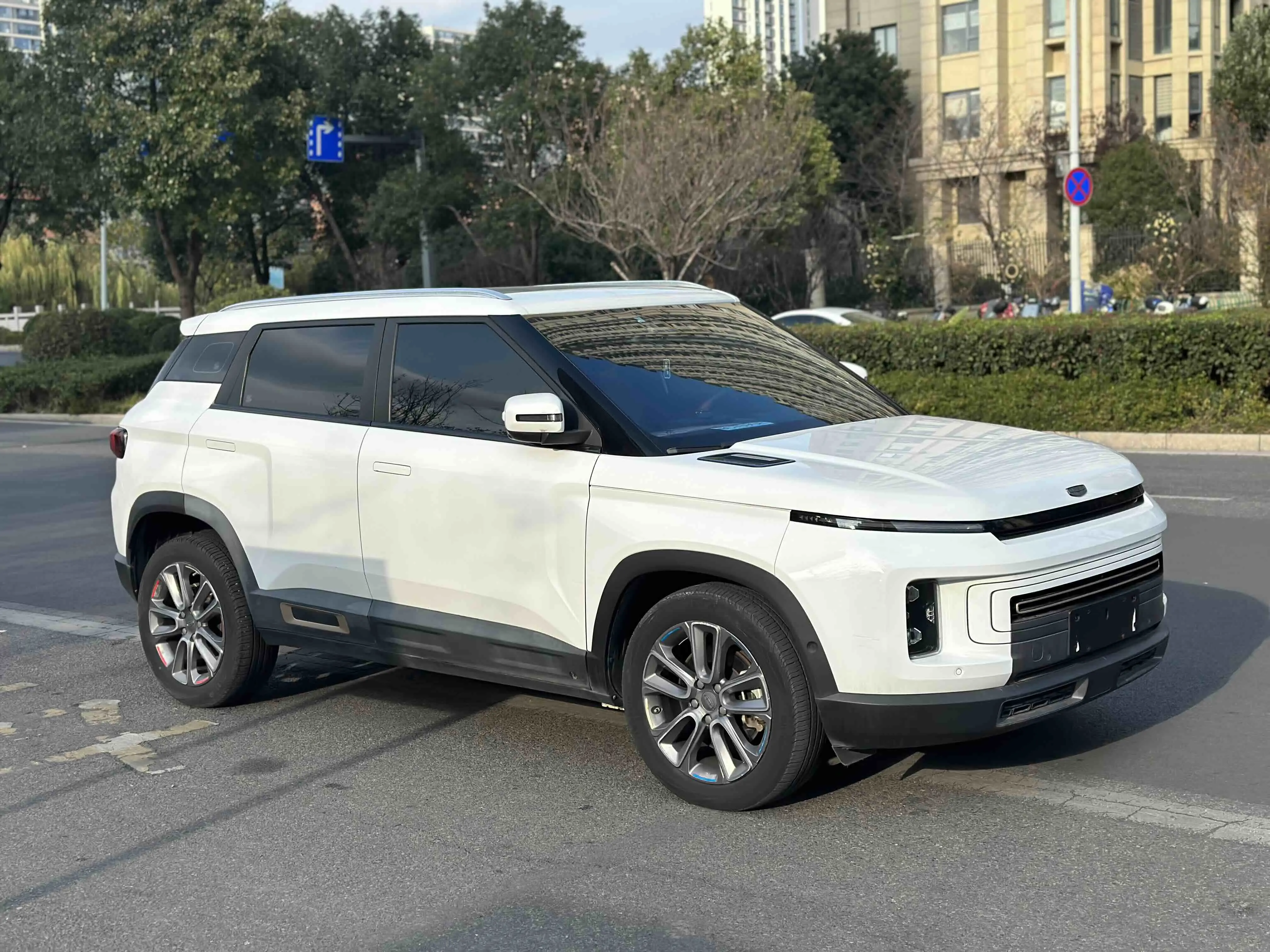 Geely ICON  из Китая