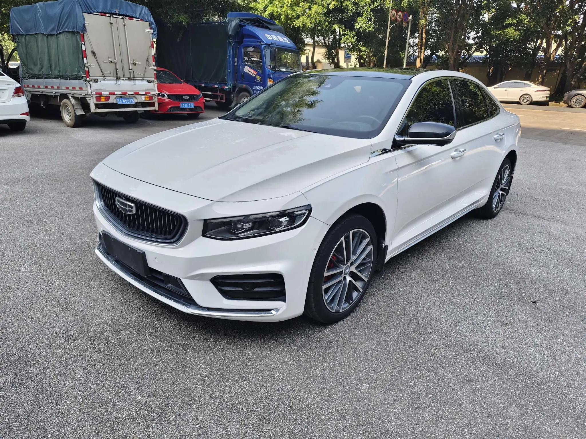 Geely Xing Rui  из Китая