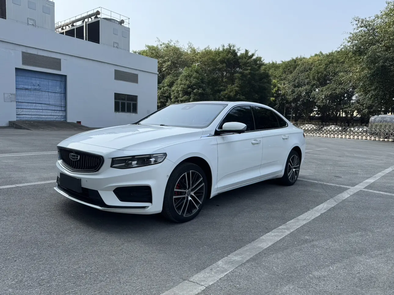 Geely Xing Rui  из Китая