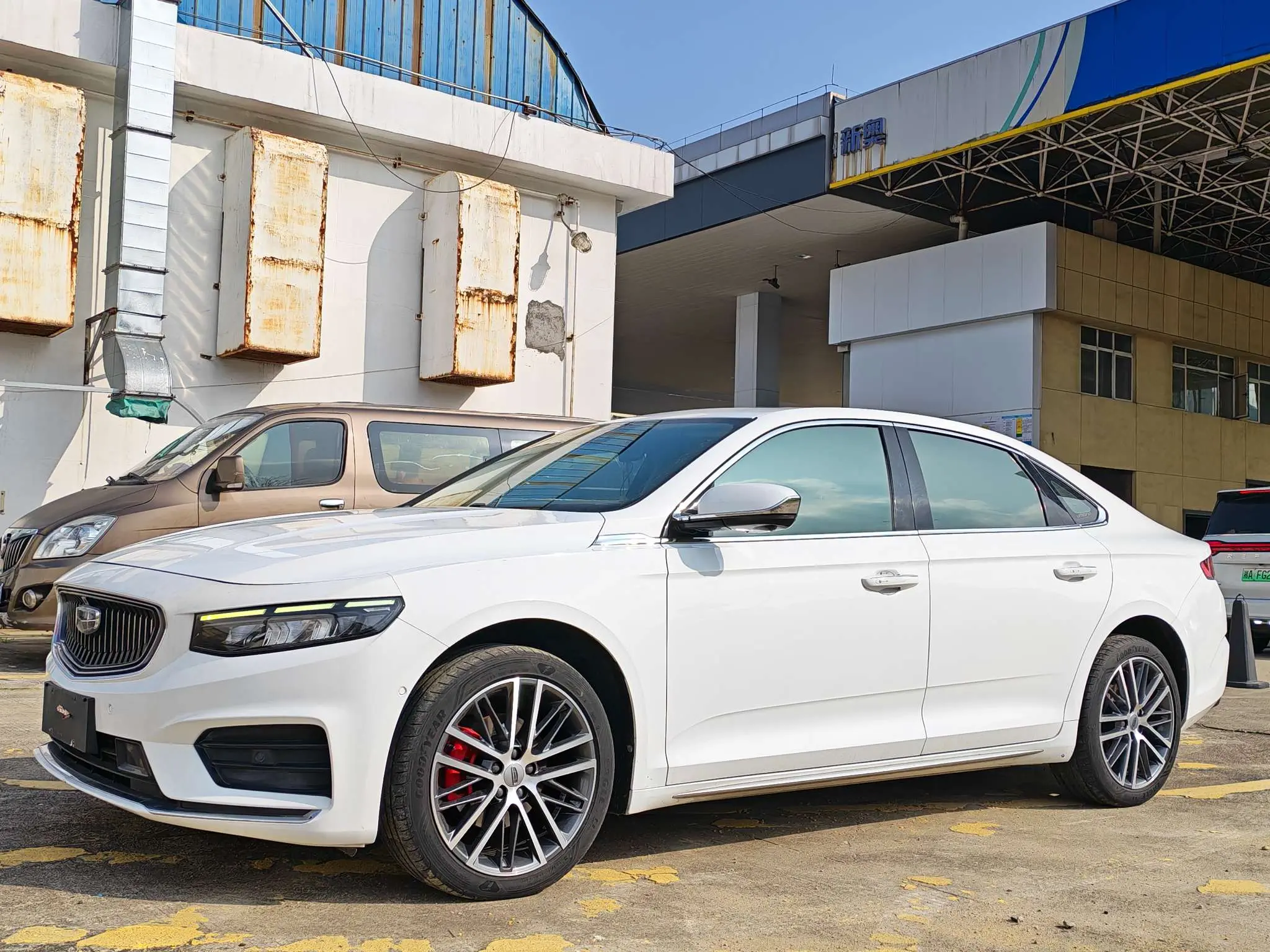 Geely Xing Rui  из Китая