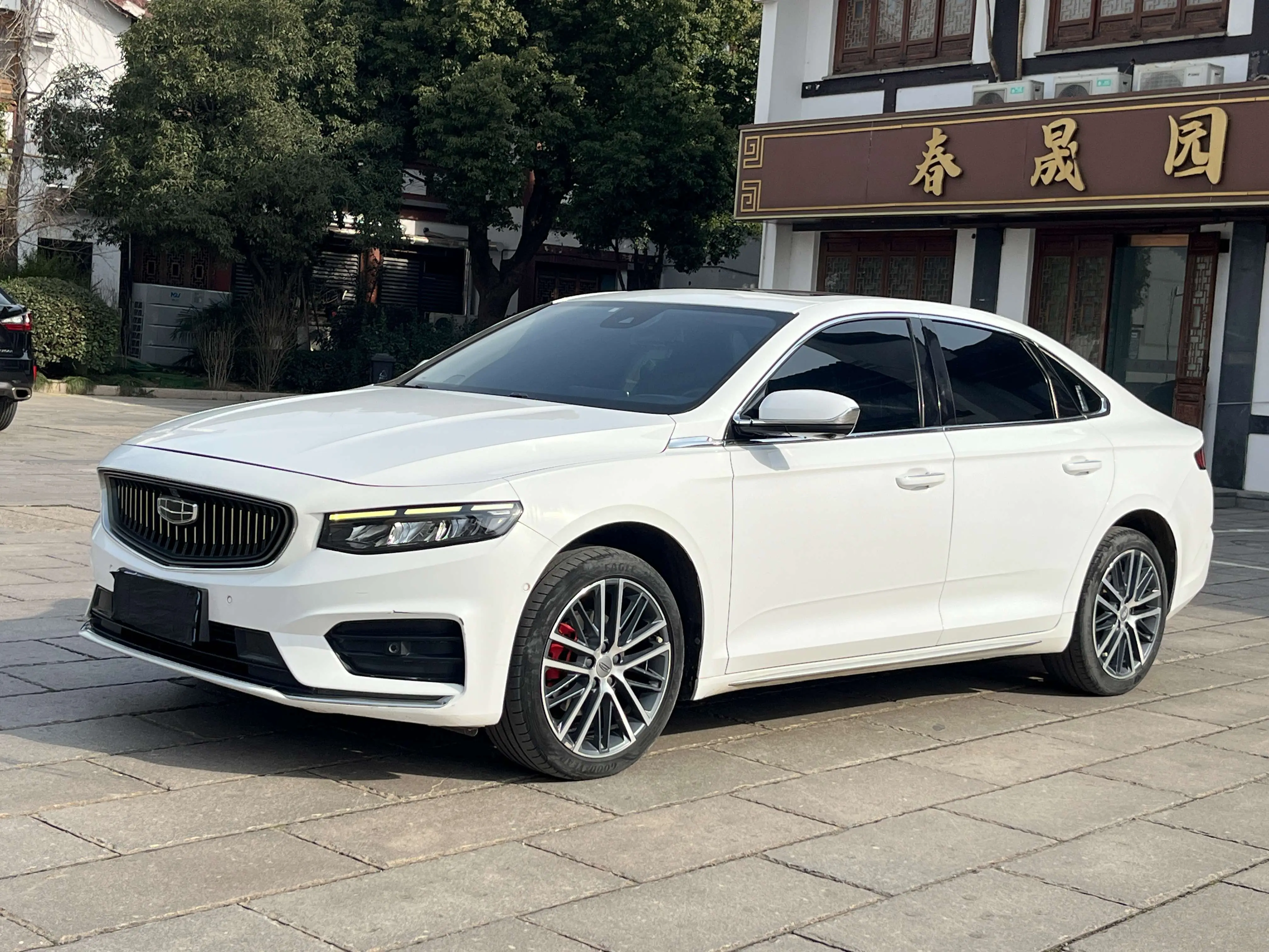 Geely Xing Rui  из Китая