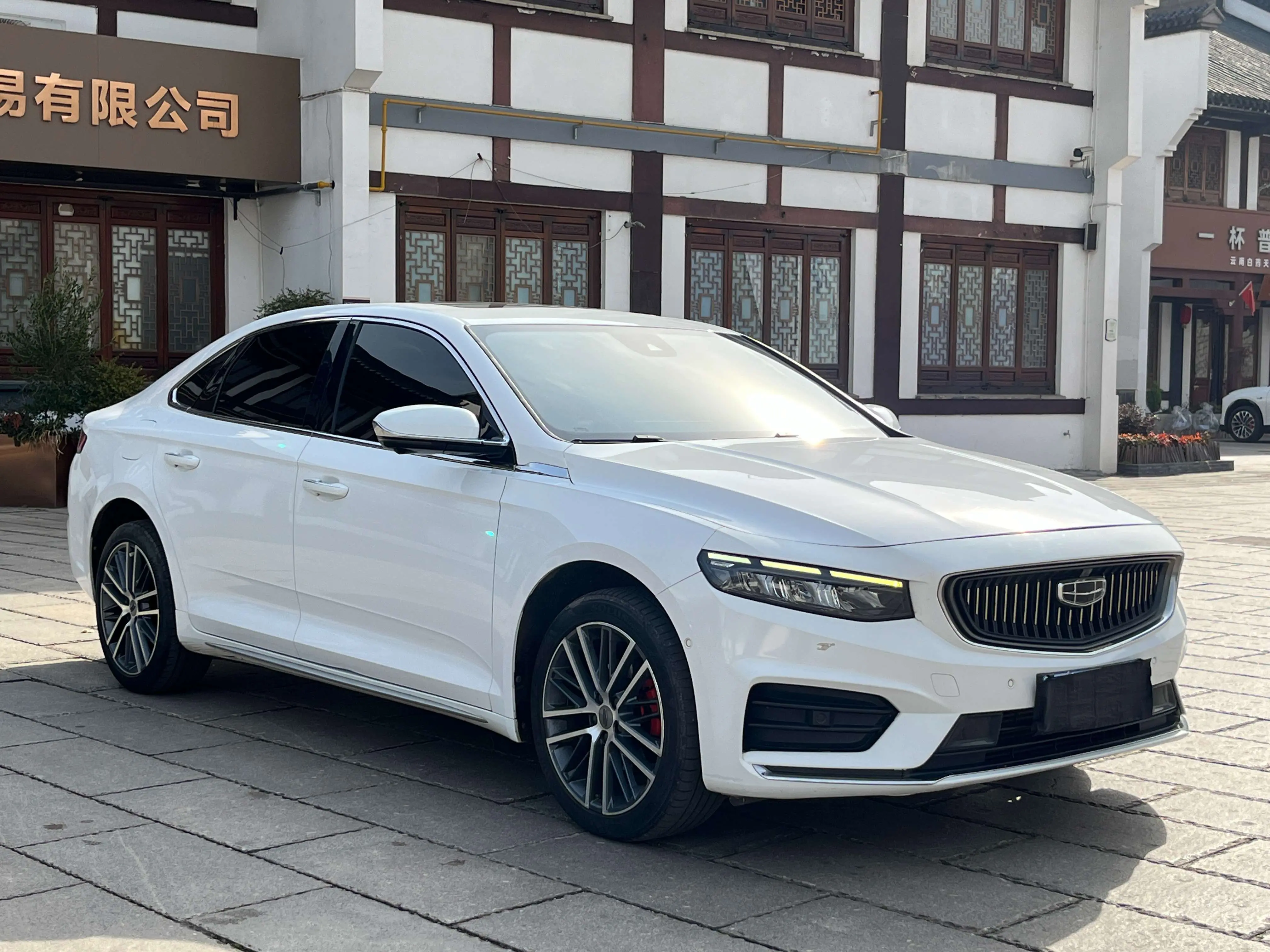 Geely Xing Rui  из Китая