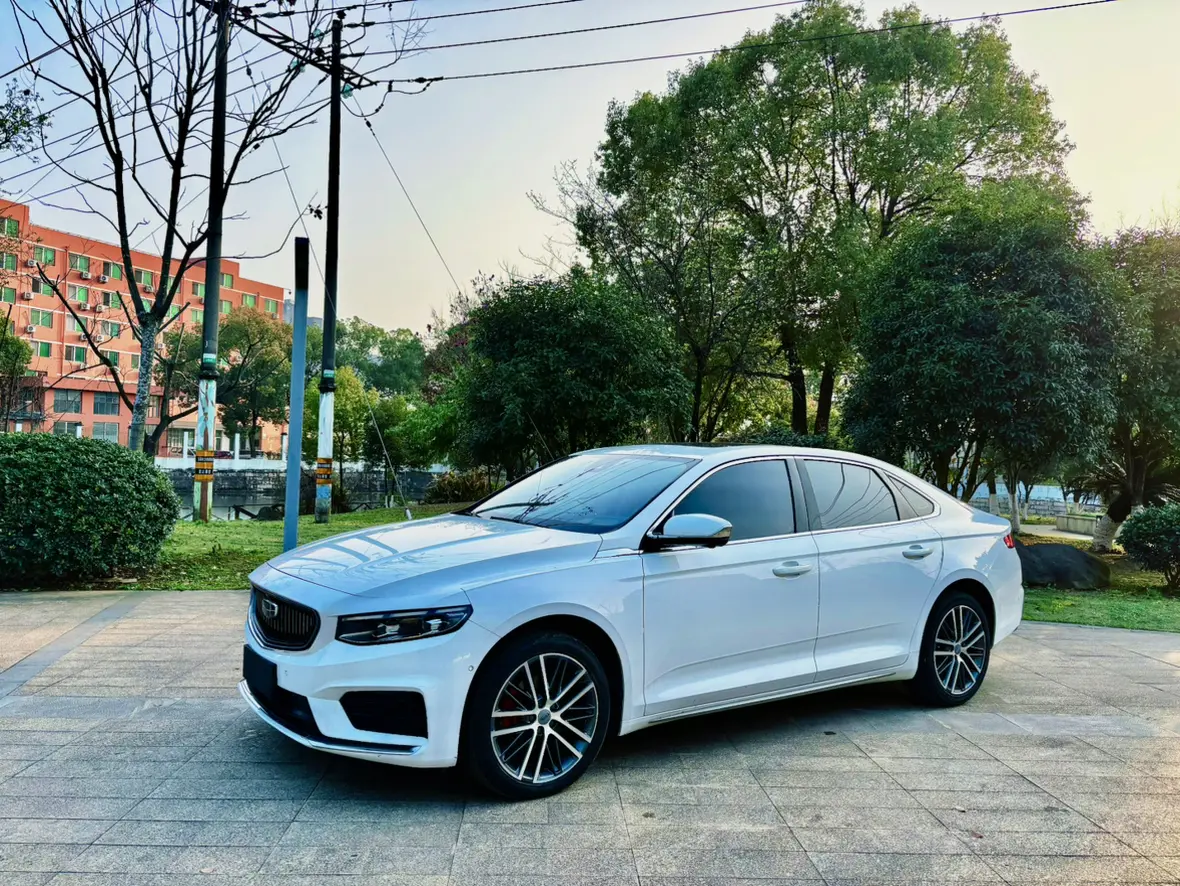 Geely Xing Rui  из Китая