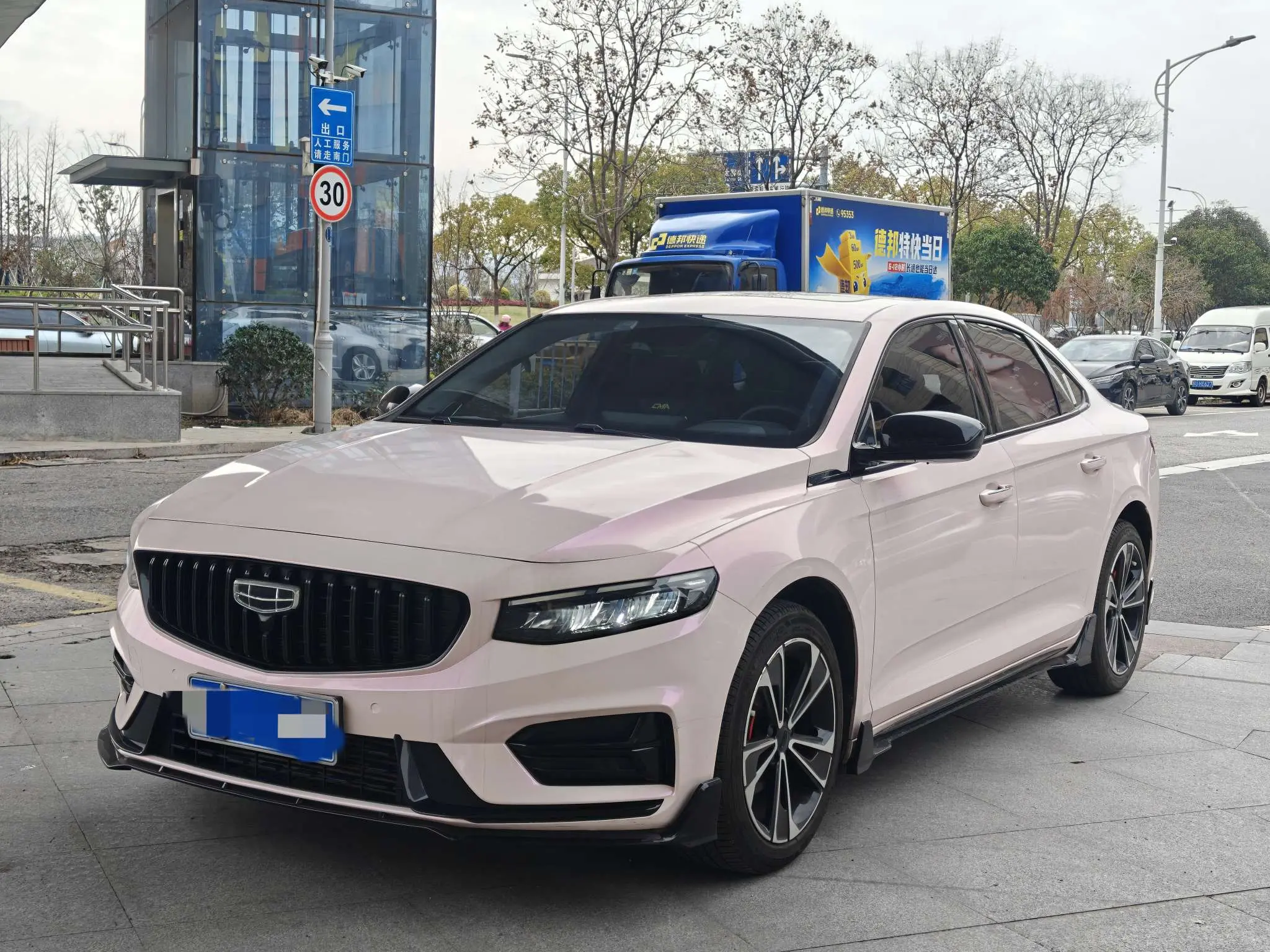 Geely Xing Rui  из Китая