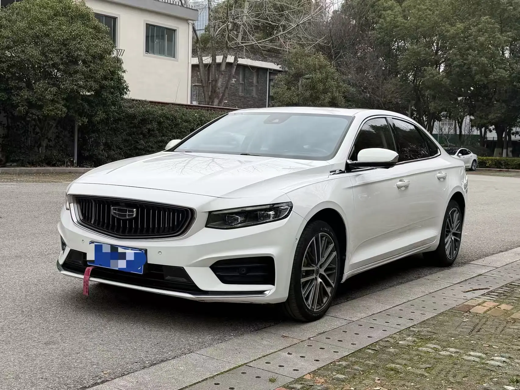 Geely Xing Rui  из Китая