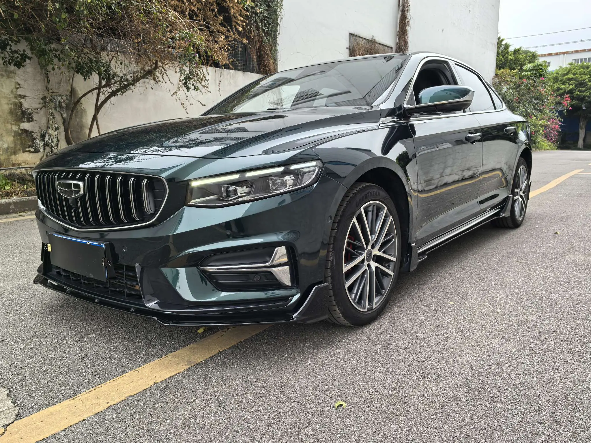 Geely Xing Rui  из Китая