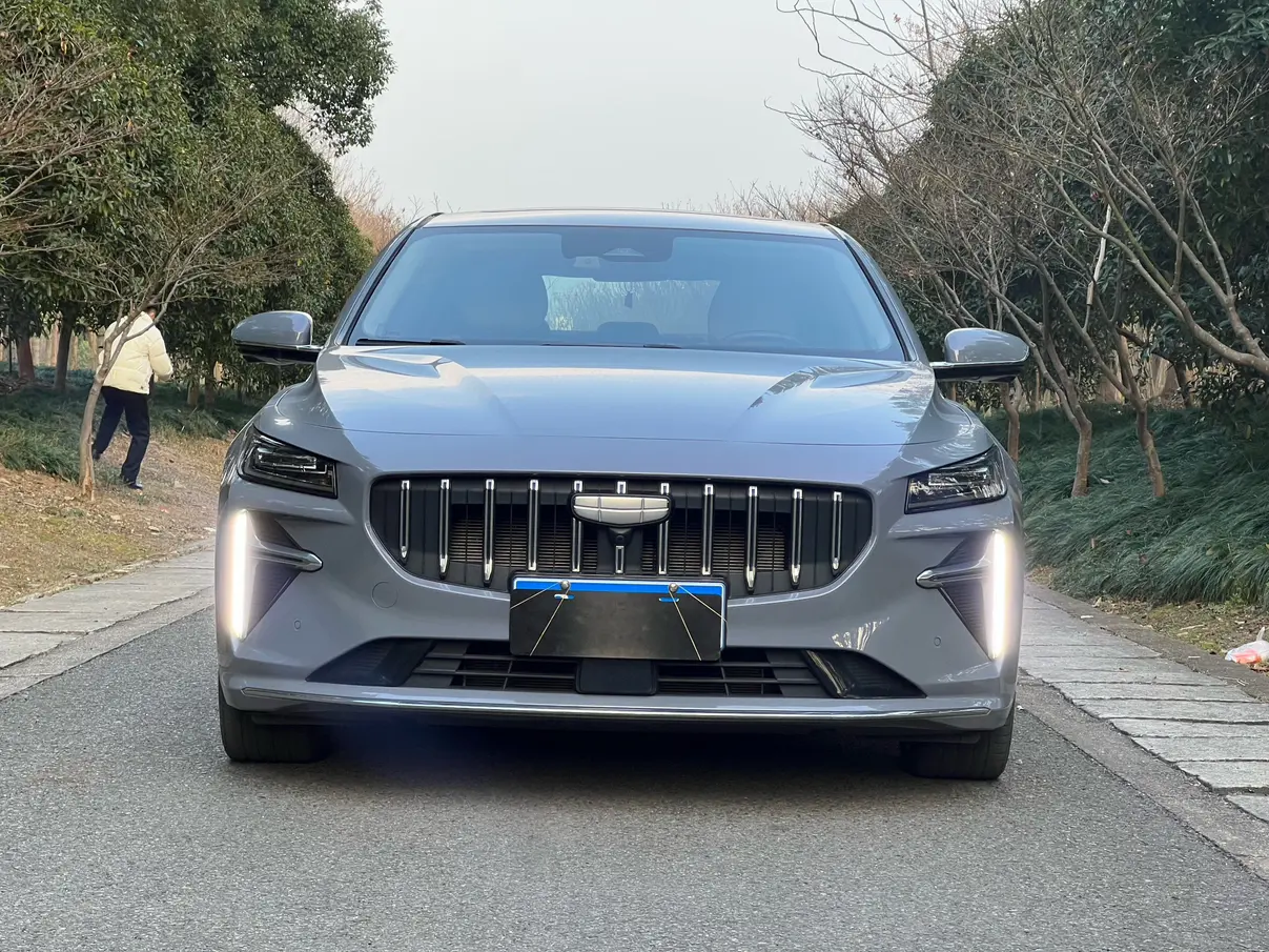 Geely Xing Rui  из Китая