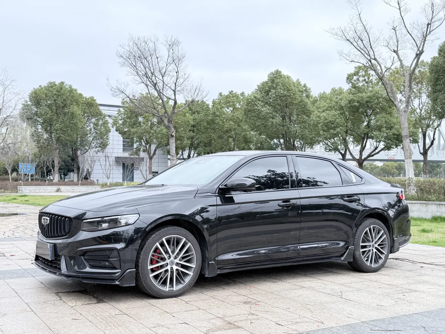 Geely Xing Rui  из Китая