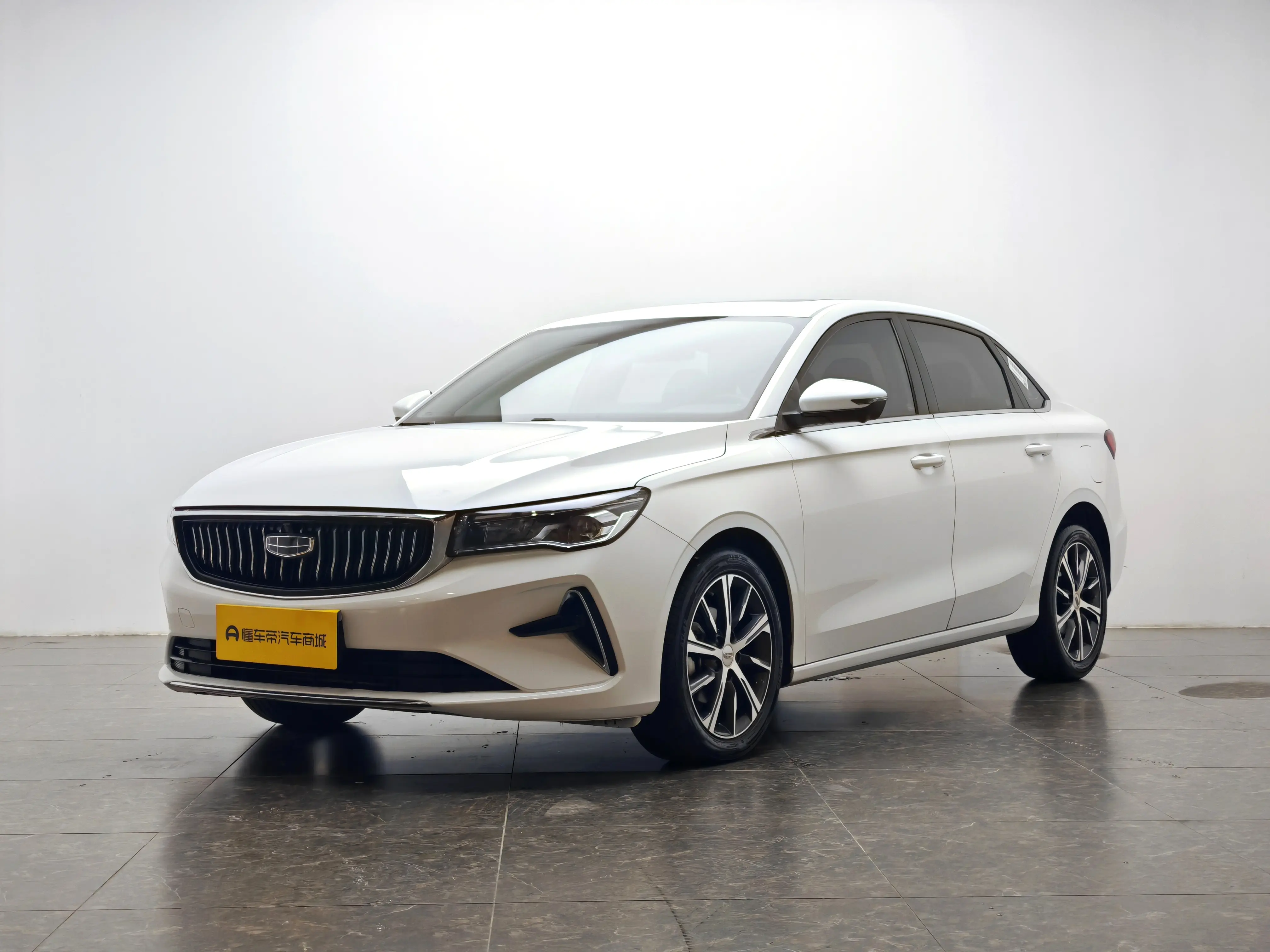 Geely Emgrand  из Китая