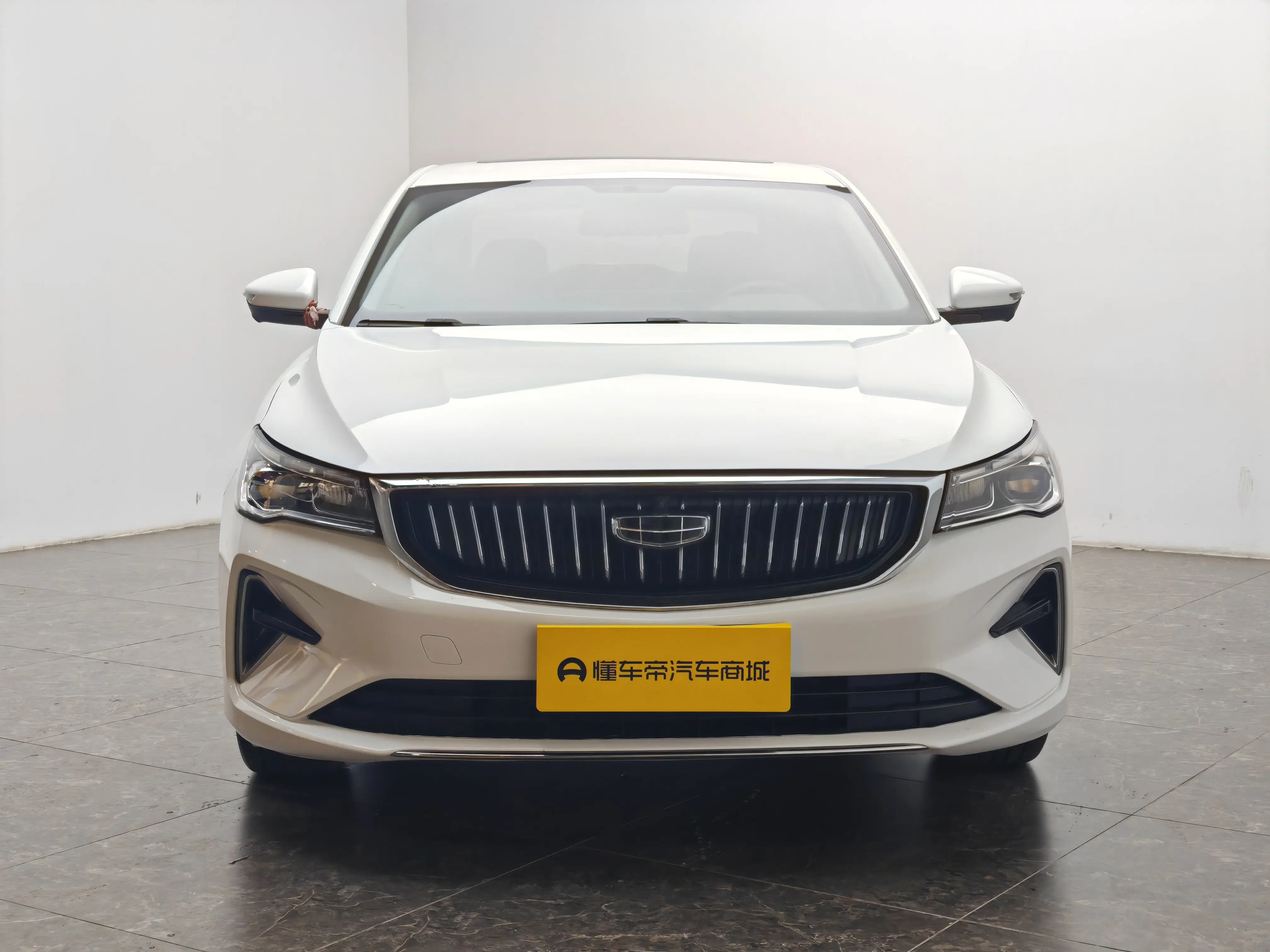 Geely Emgrand  из Китая