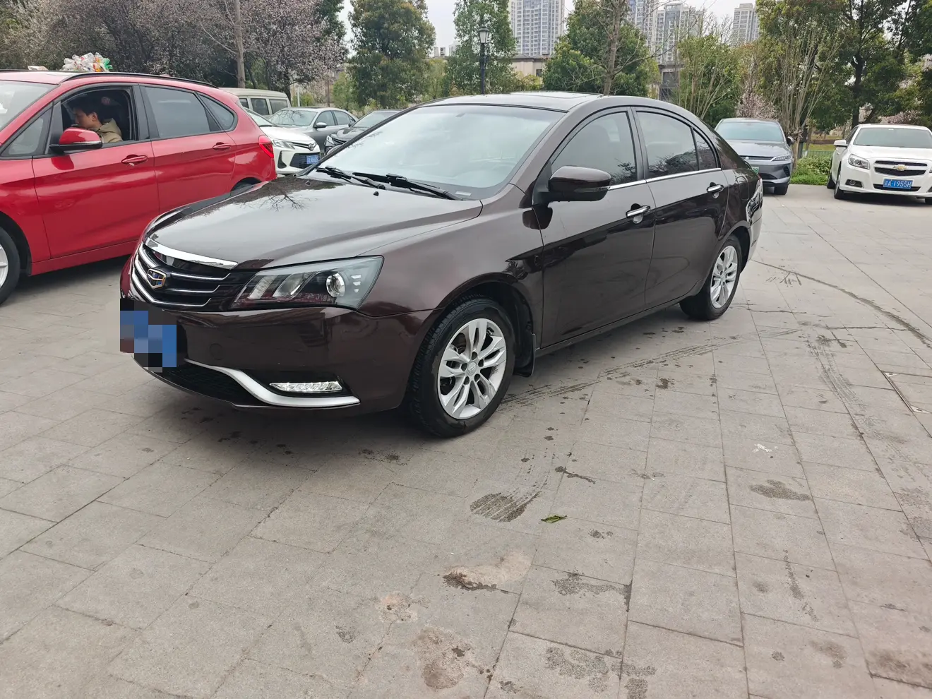 Geely Emgrand  из Китая