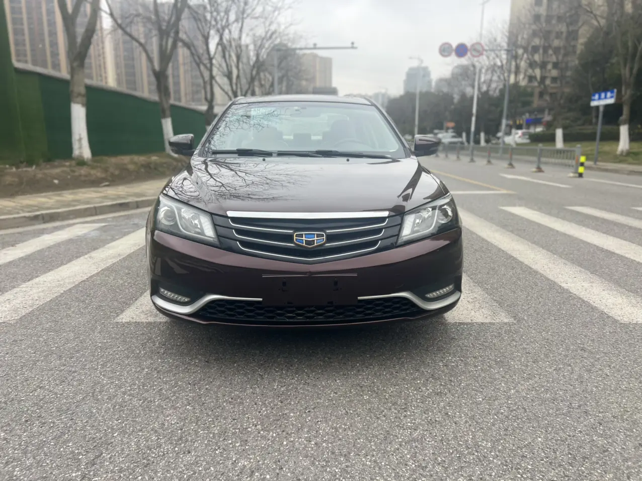 Geely Emgrand  из Китая