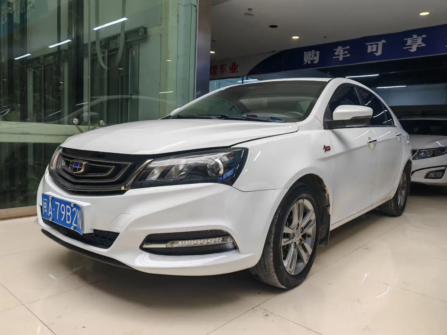 Geely Emgrand  из Китая