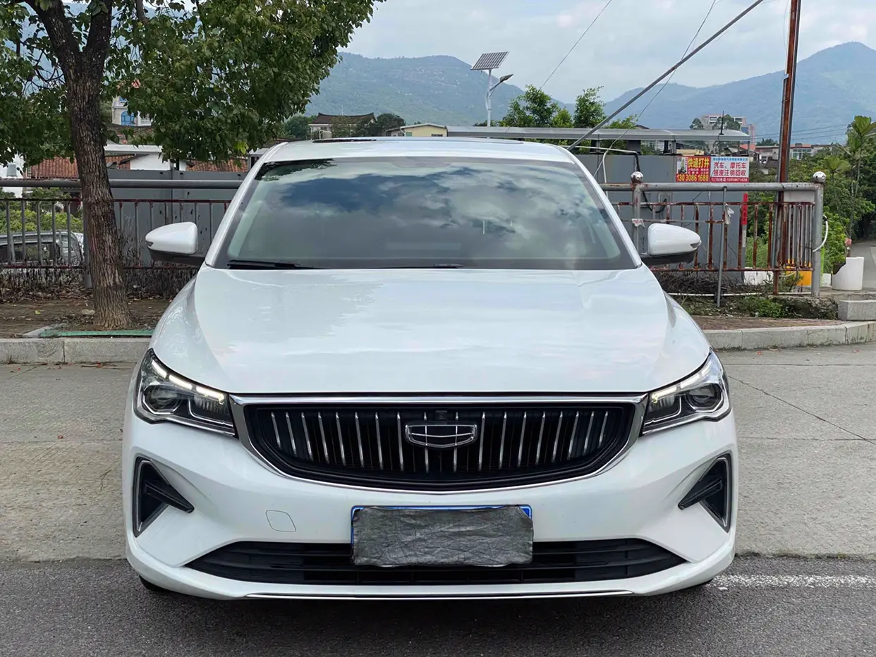Geely Emgrand  из Китая