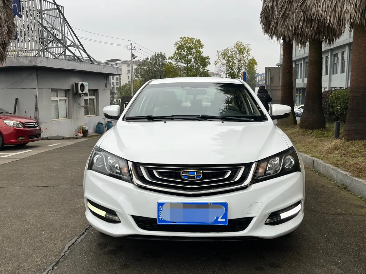 Geely Emgrand  из Китая