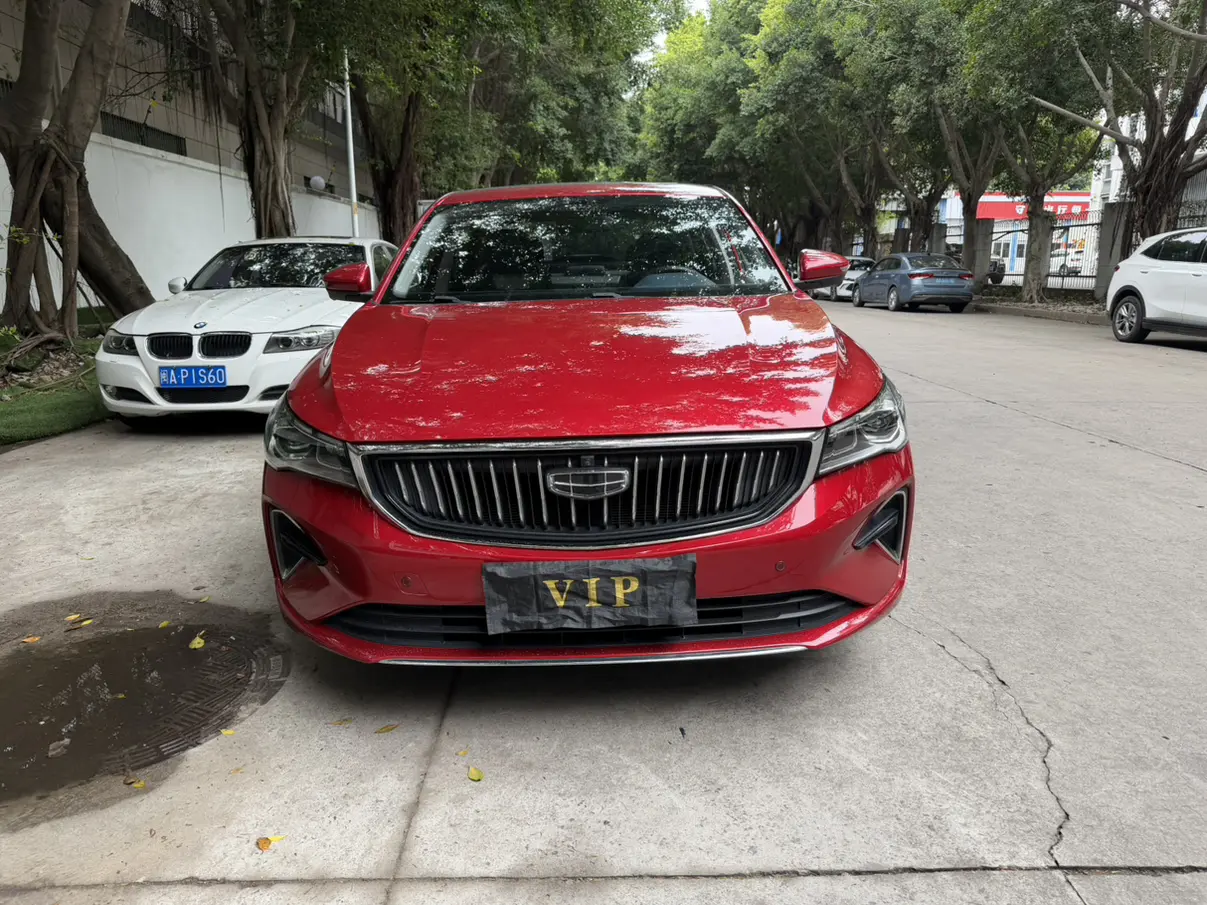 Geely Emgrand  из Китая