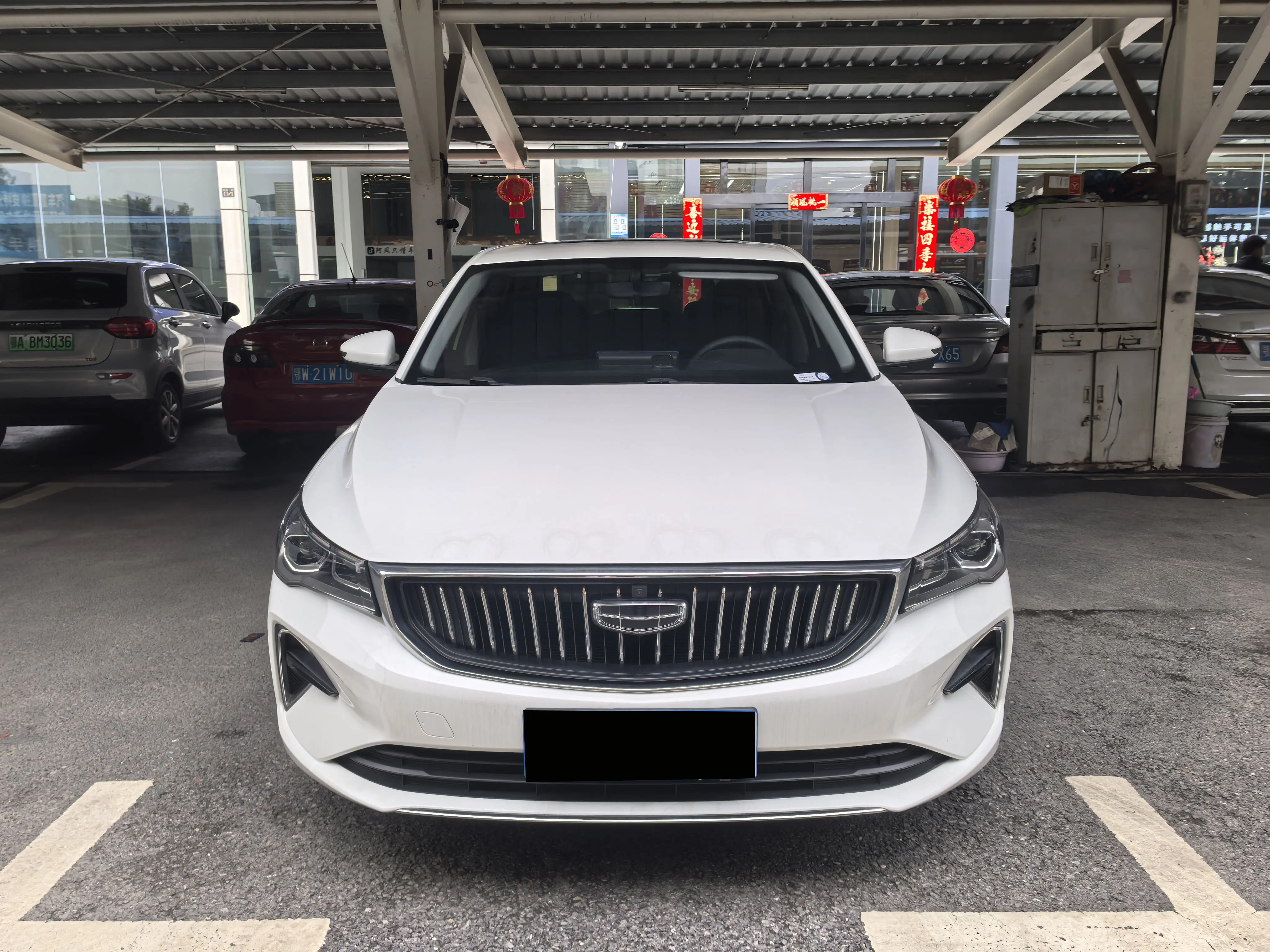 Geely Emgrand  из Китая