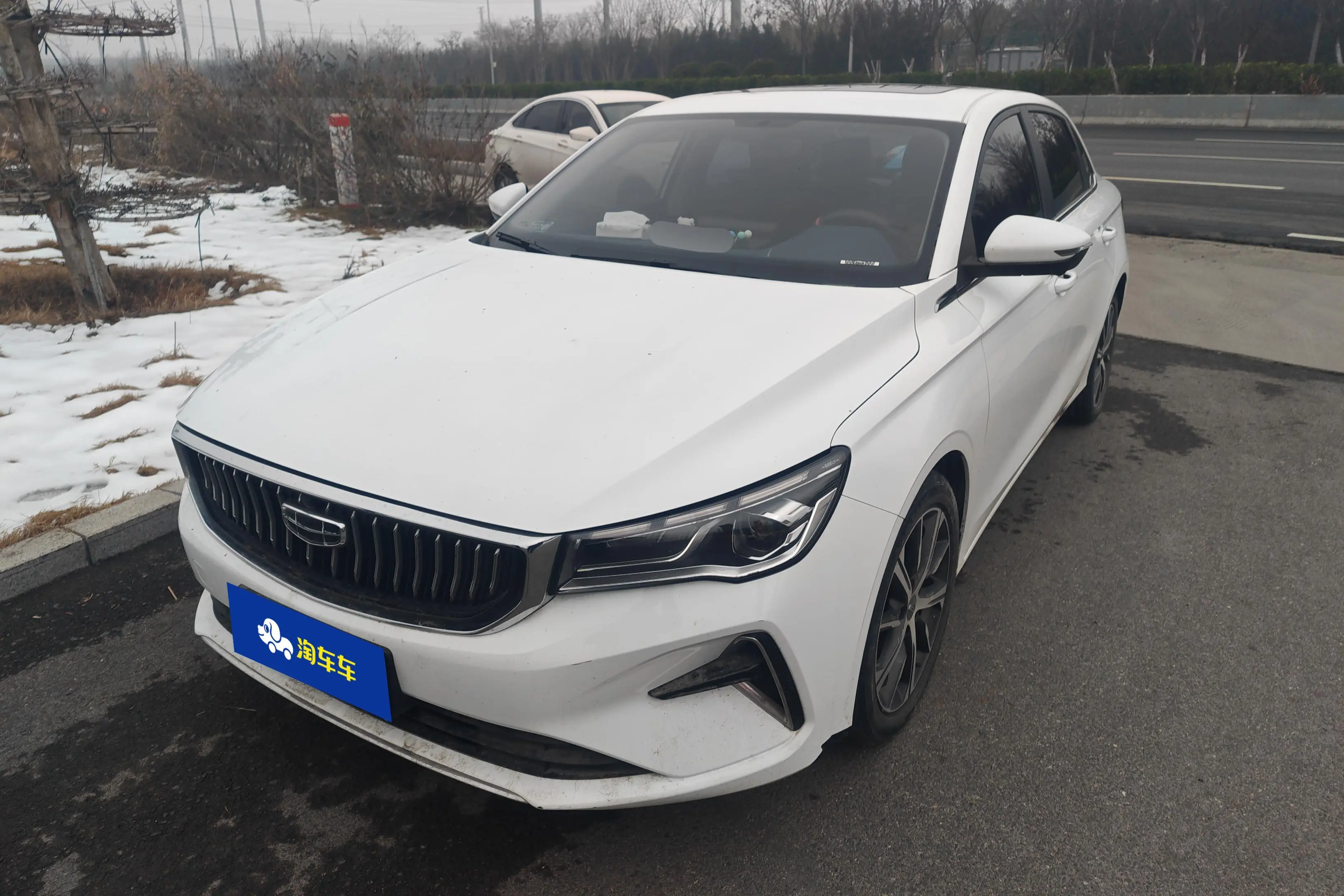 Geely Emgrand  из Китая