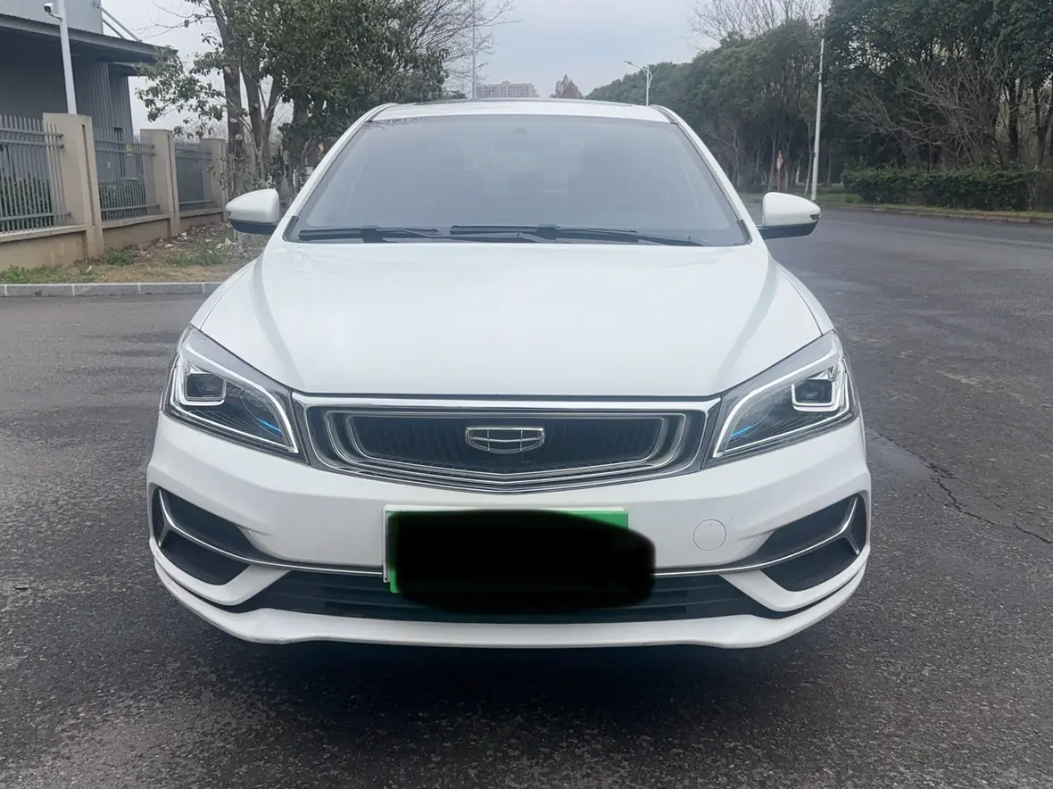 Geely Emgrand  из Китая