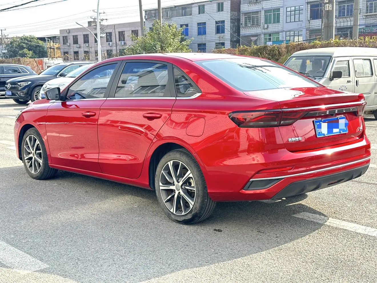 Geely Emgrand  из Китая