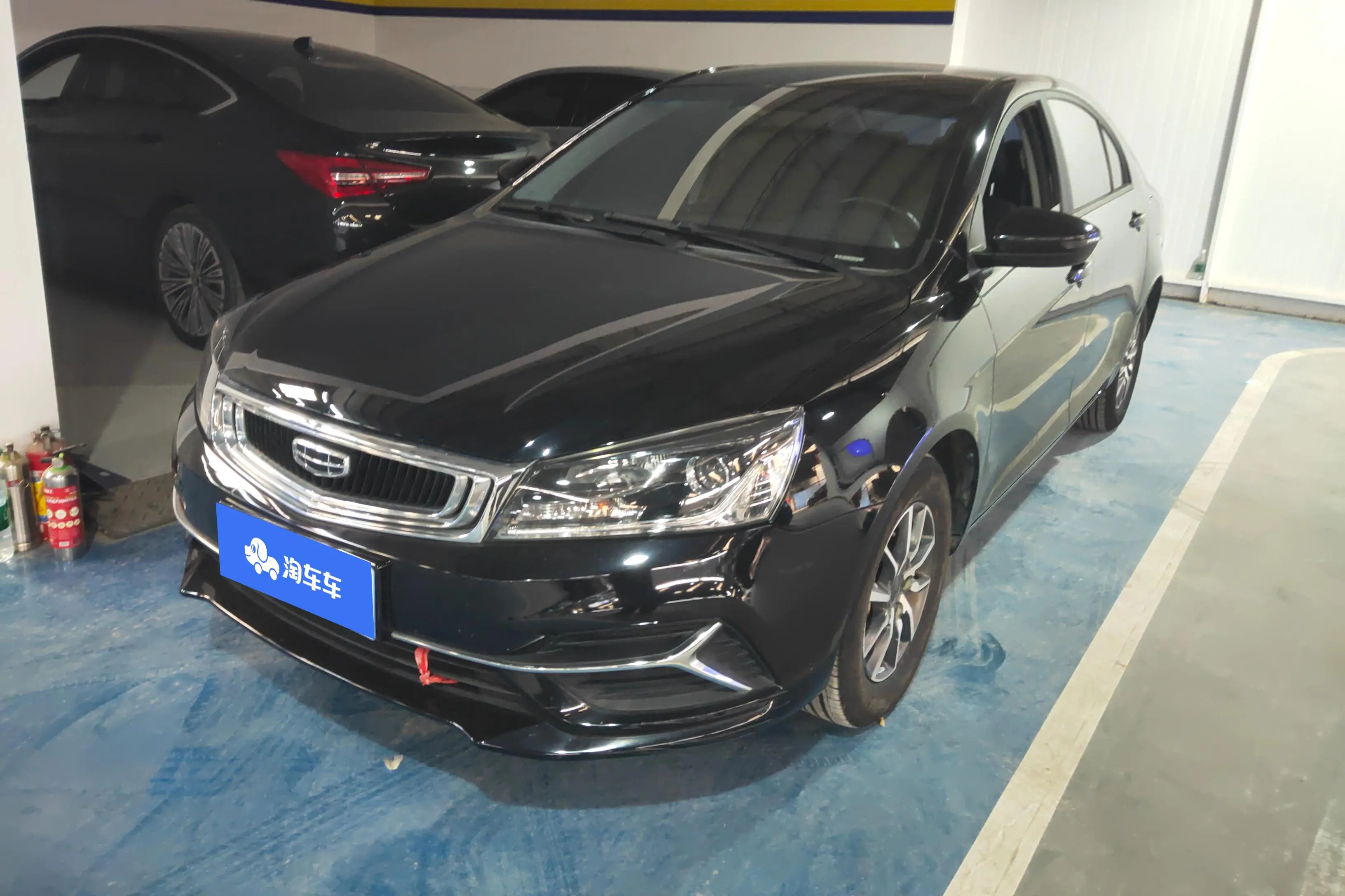 Geely Emgrand  из Китая