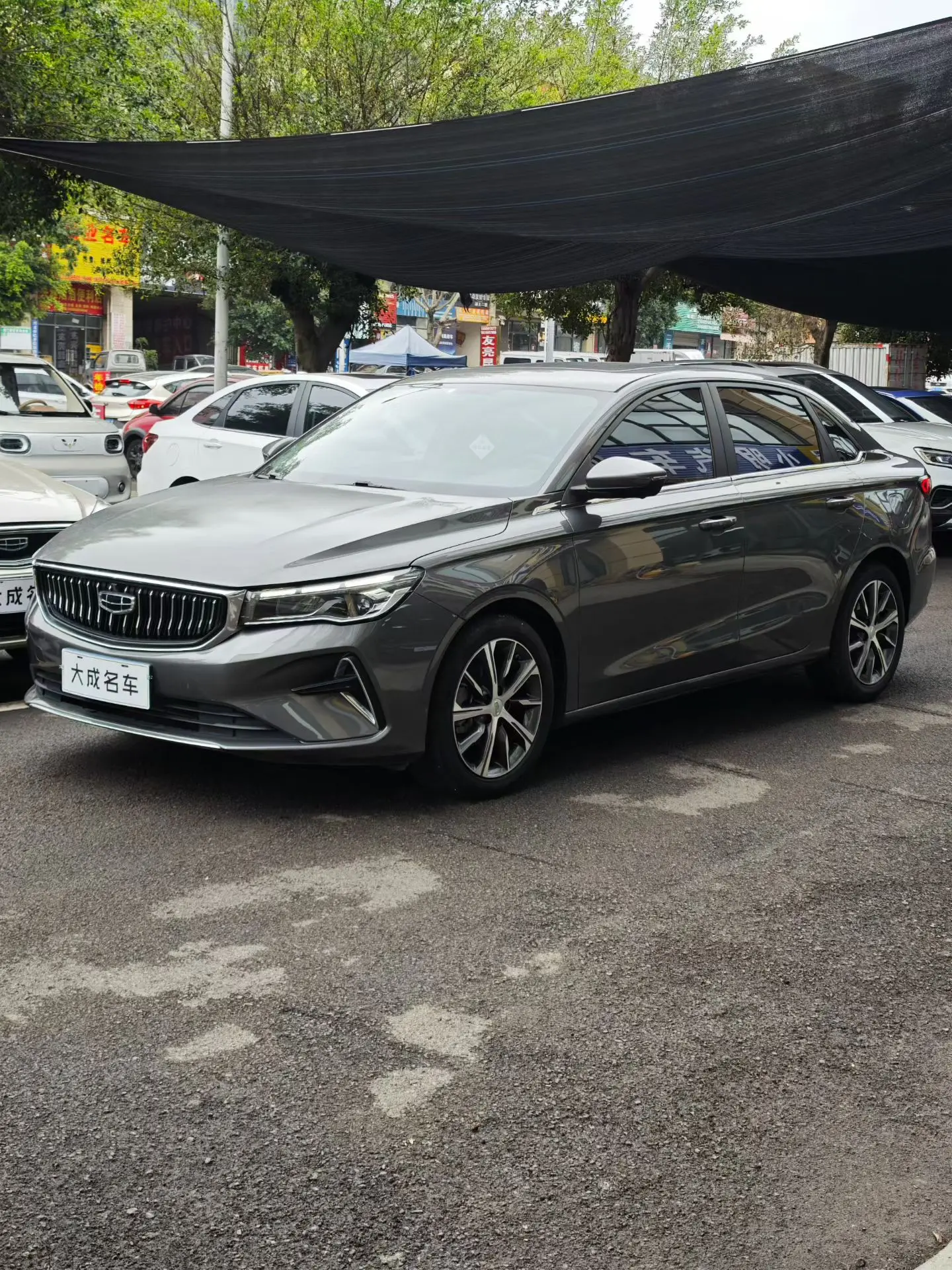 Geely Emgrand  из Китая