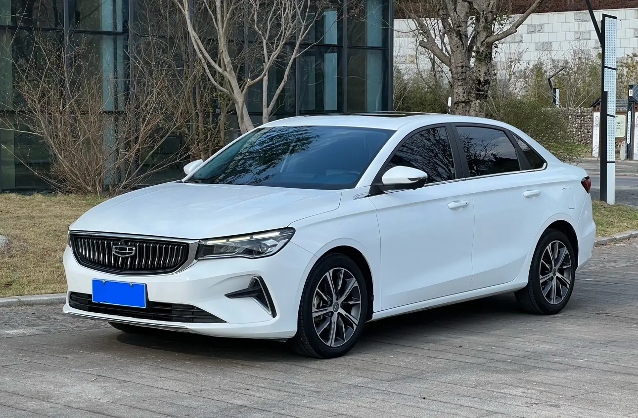 Geely Emgrand  из Китая