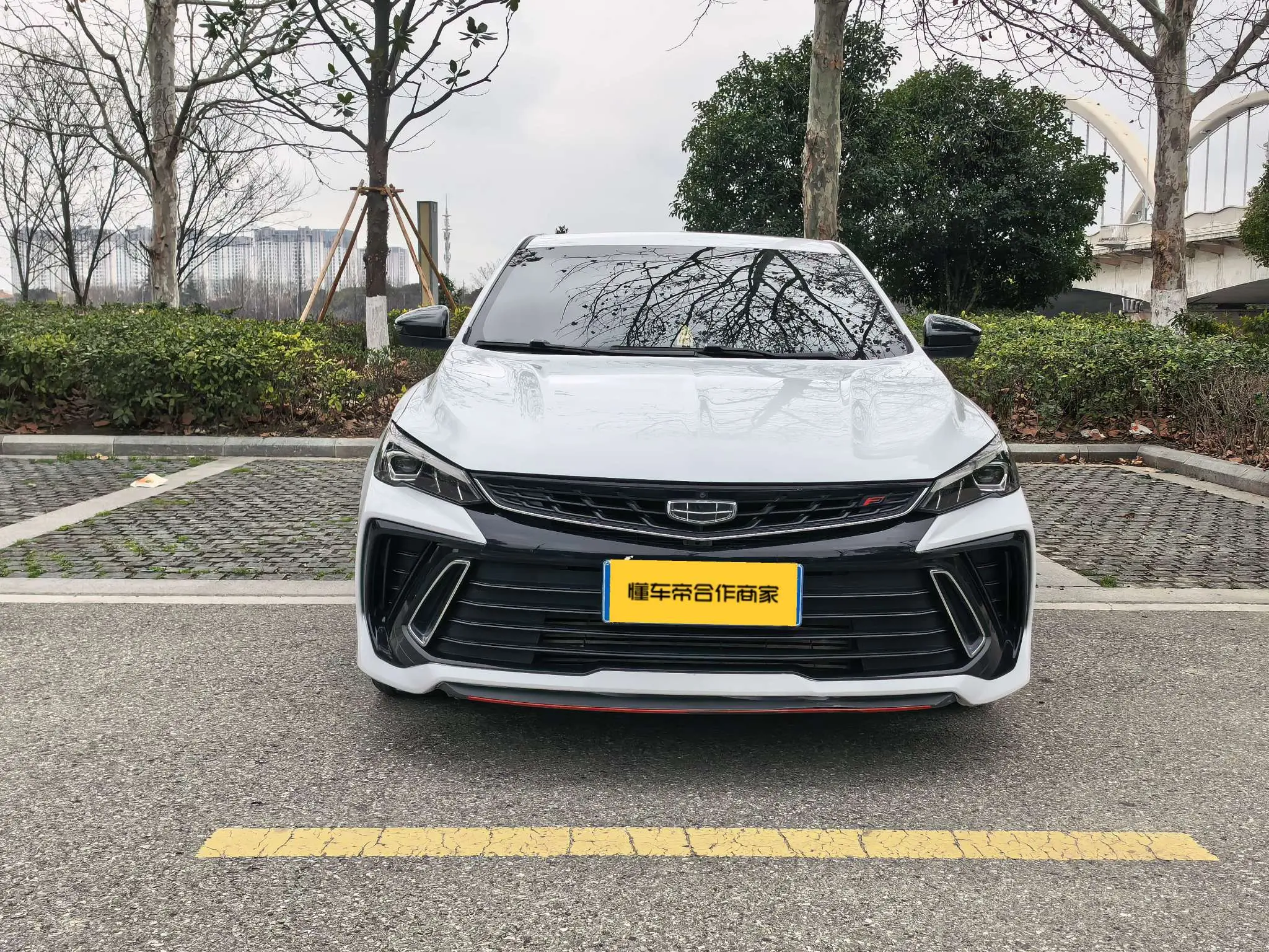 Geely Binrui  из Китая