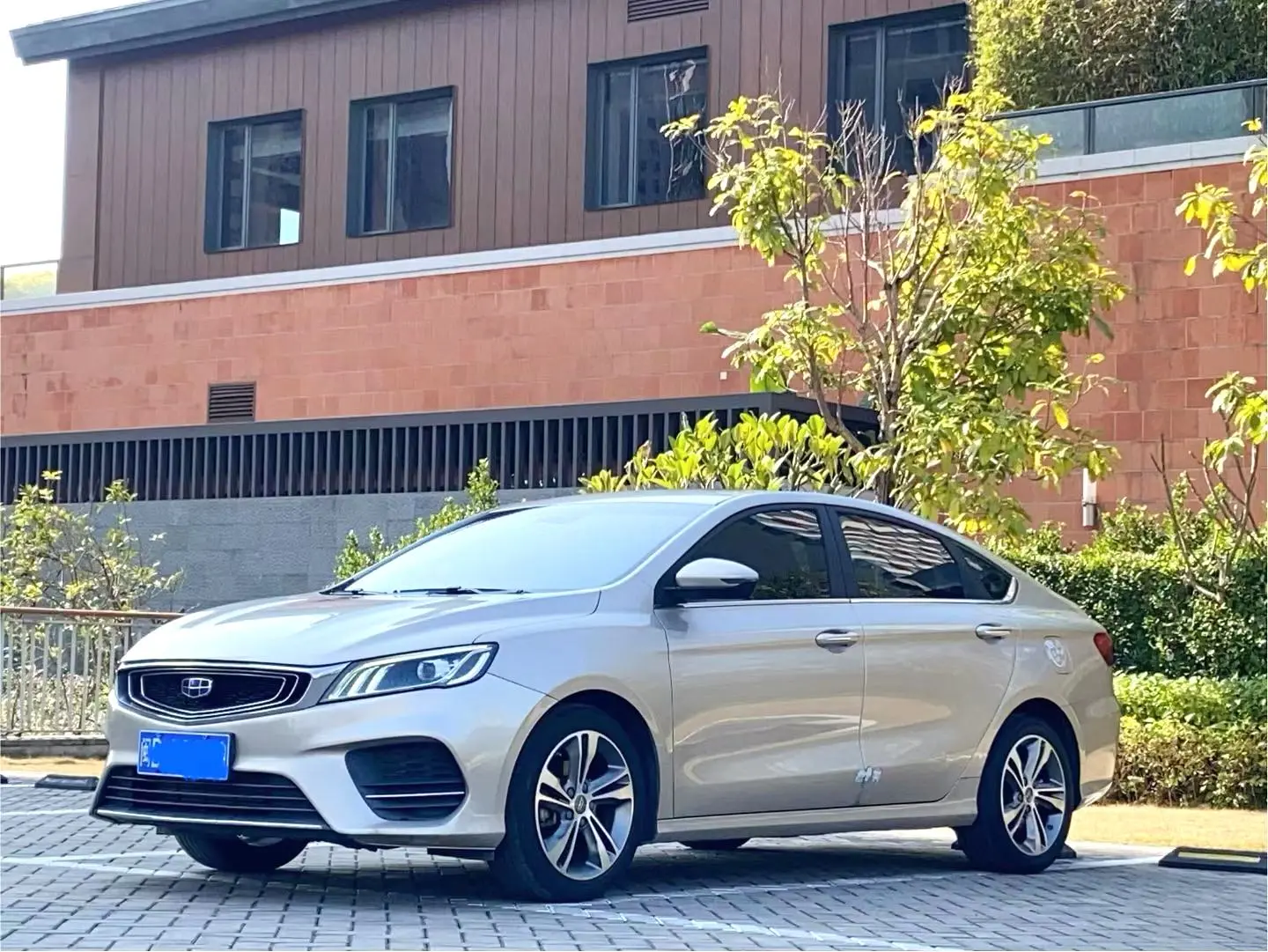 Geely Binrui  из Китая