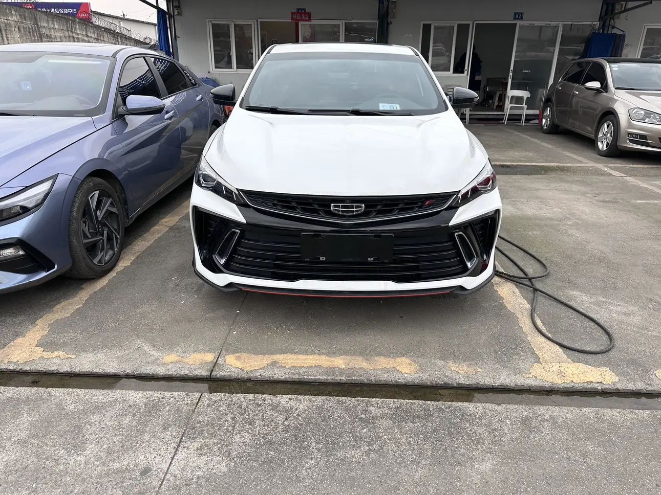 Geely Binrui  из Китая