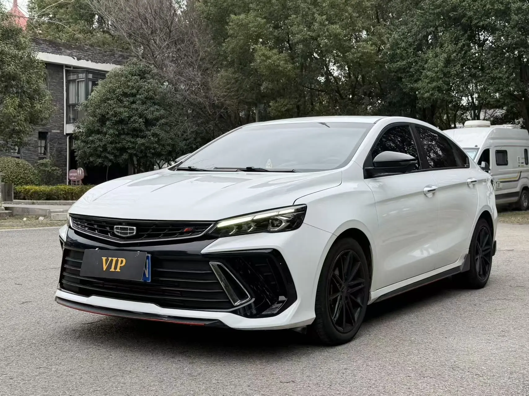 Geely Binrui  из Китая