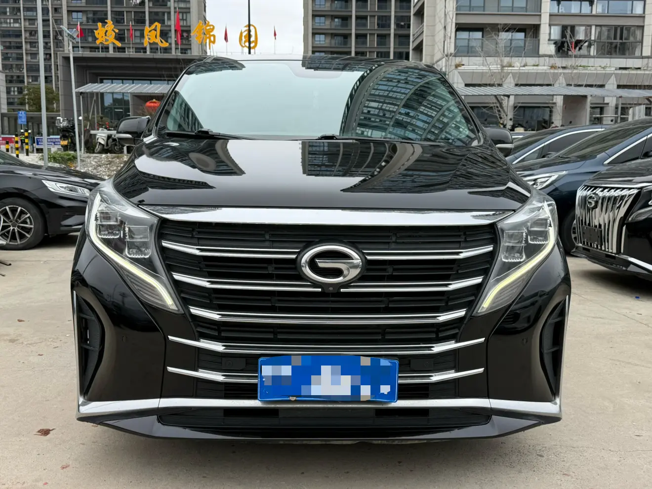 GAC Trumpchi M8  из Китая