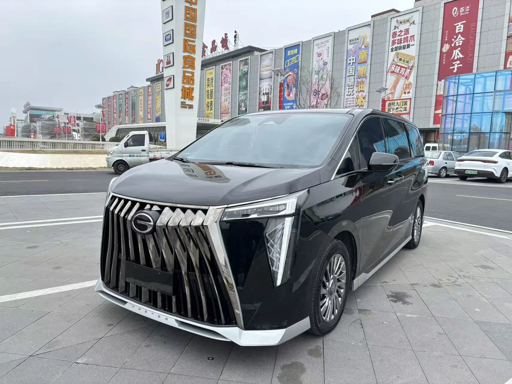 GAC Trumpchi M8  из Китая