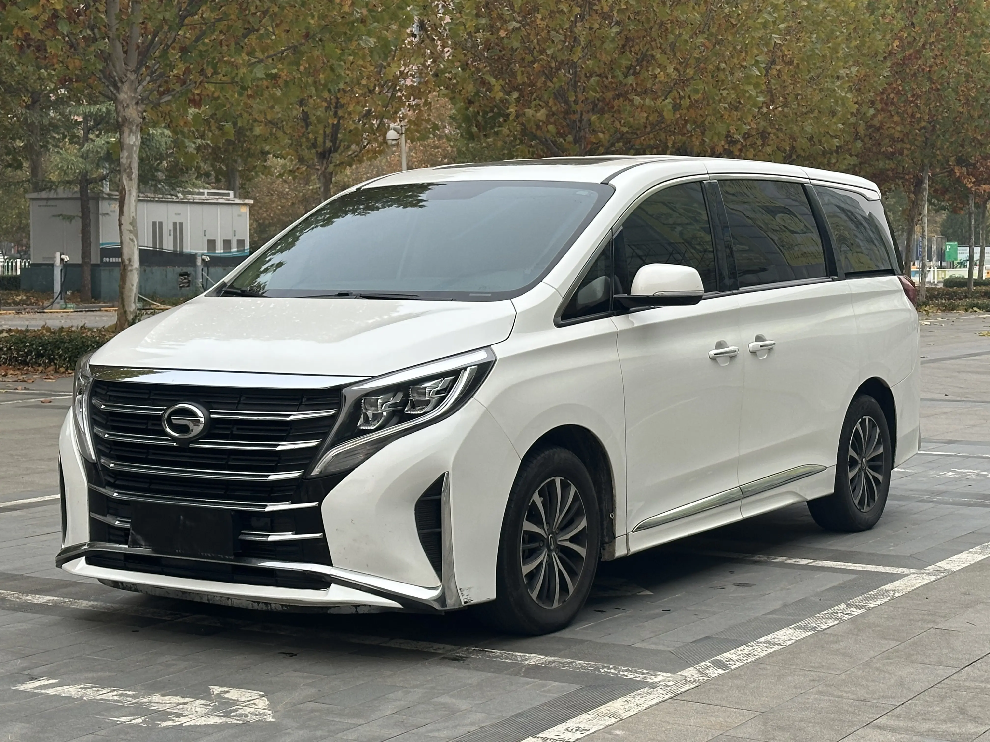 GAC Trumpchi M8  из Китая