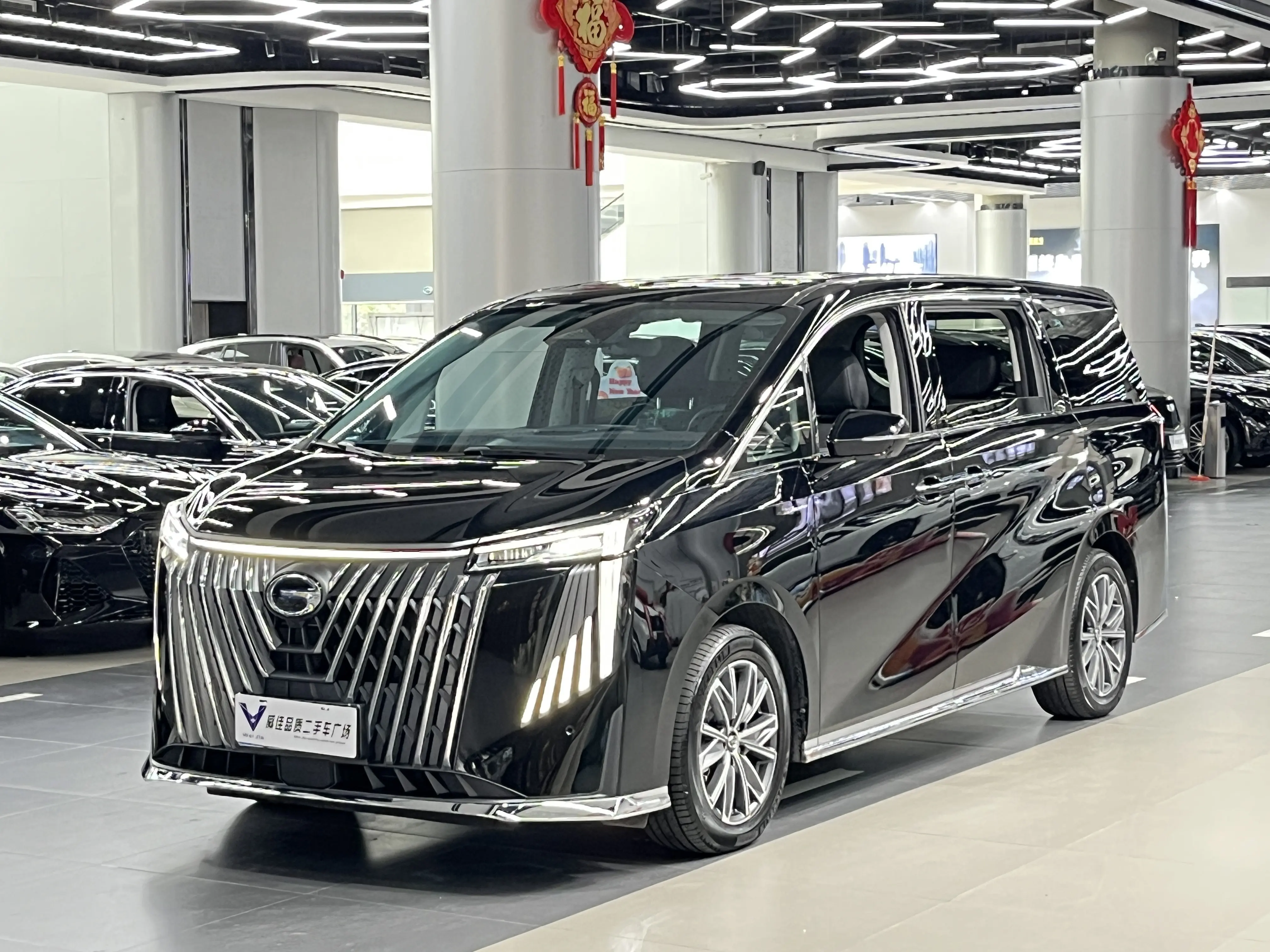 GAC Trumpchi M8  из Китая