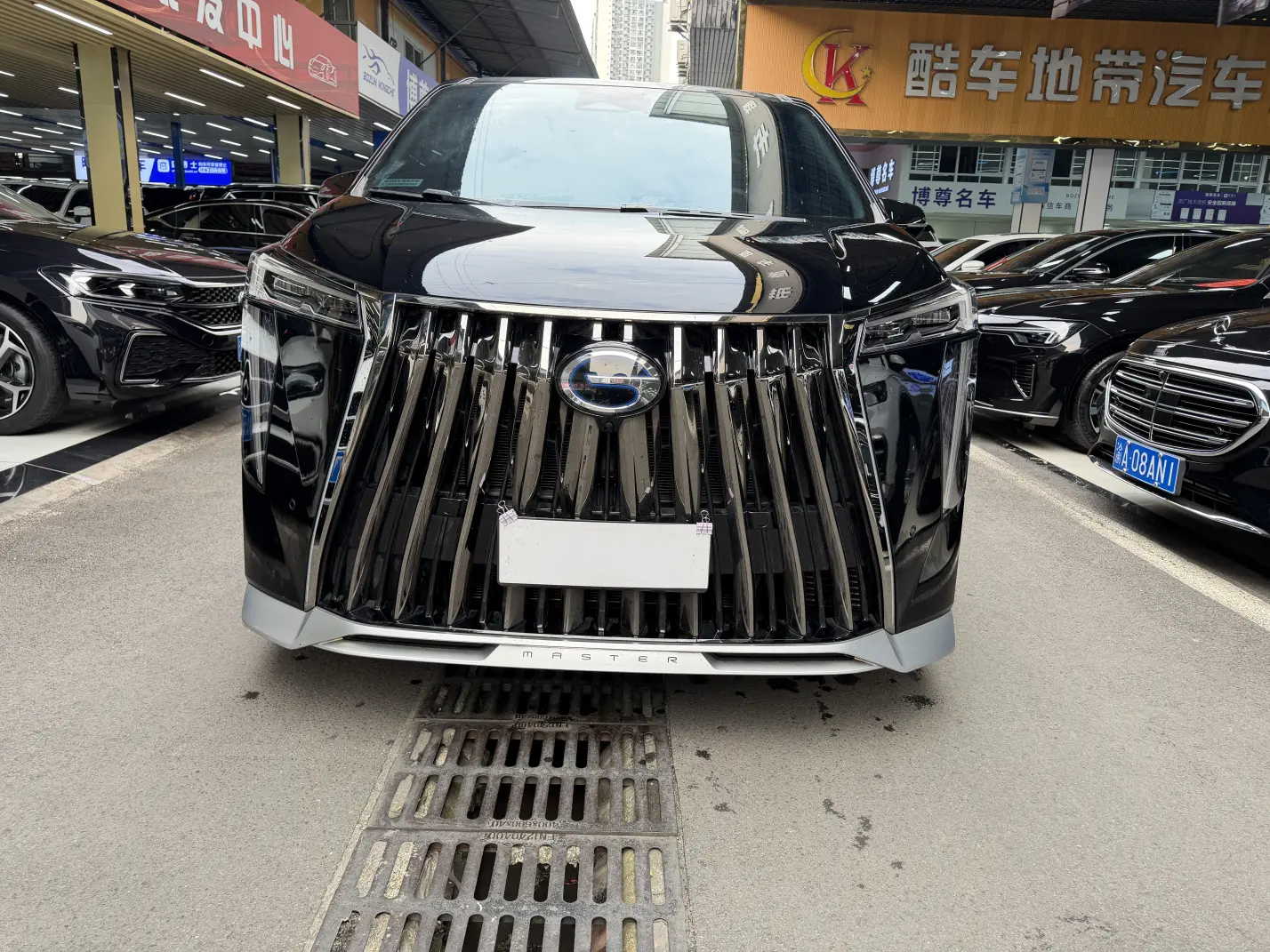 GAC Trumpchi M8  из Китая