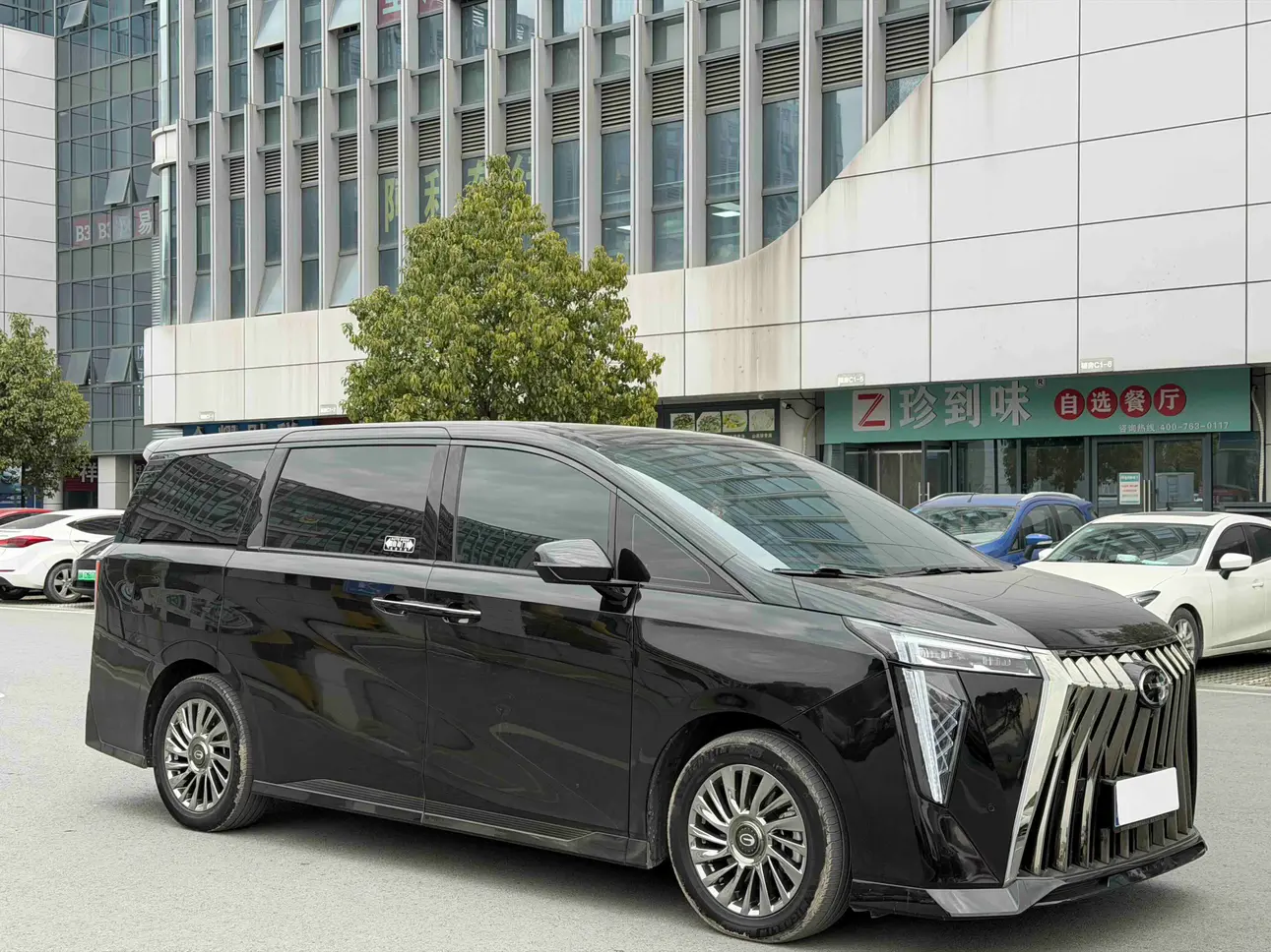 GAC Trumpchi M8  из Китая