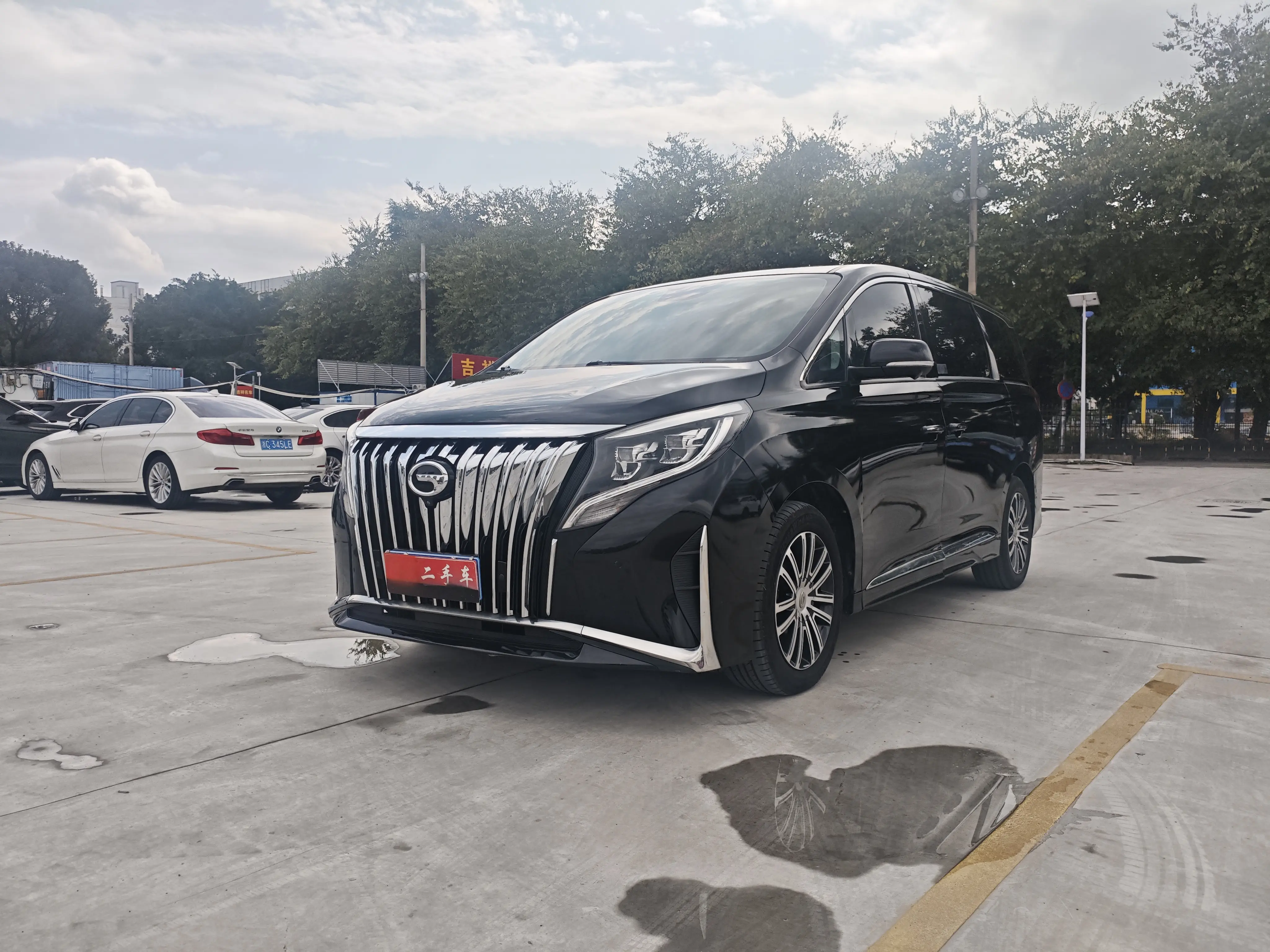 GAC Trumpchi M8  из Китая