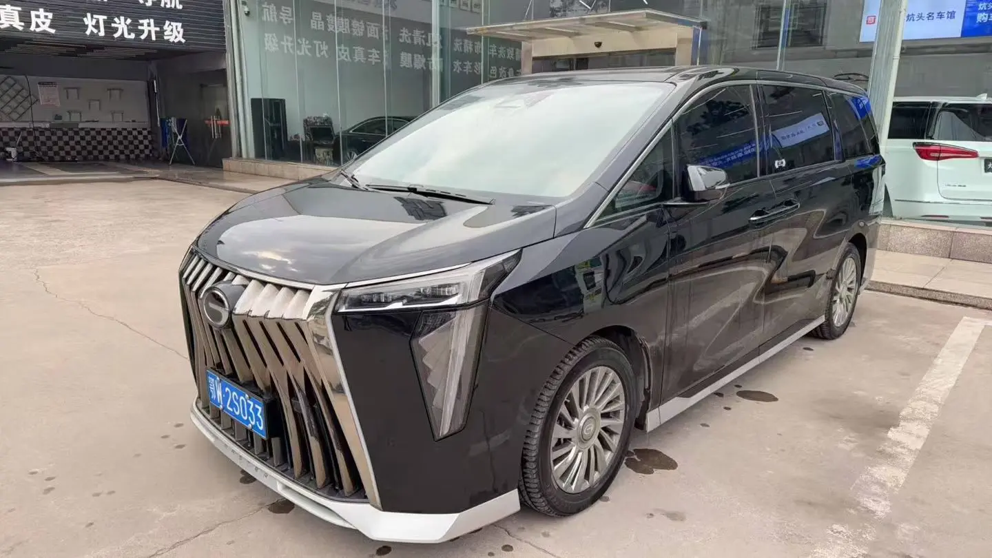 GAC Trumpchi M8  из Китая