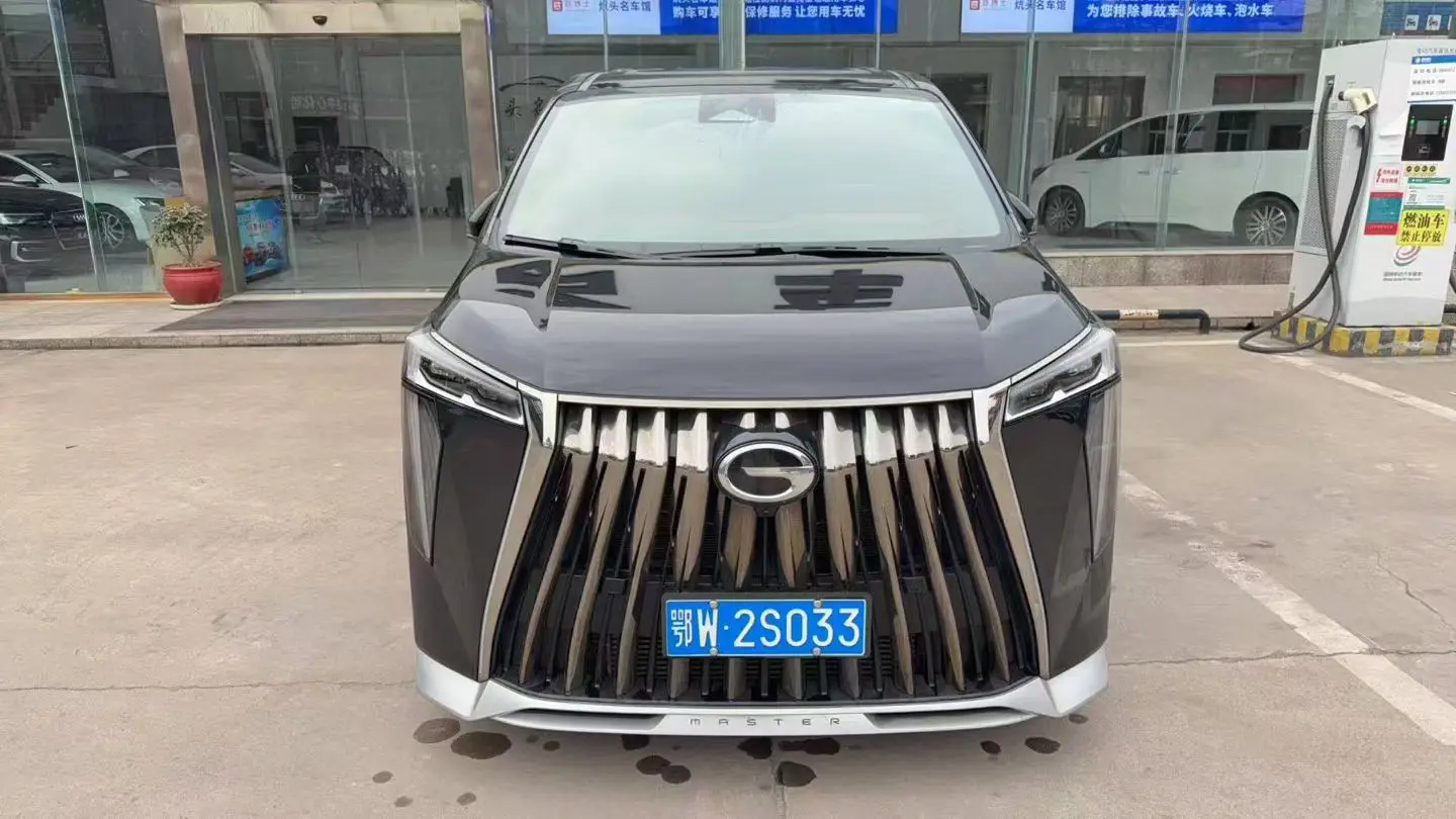 GAC Trumpchi M8  из Китая